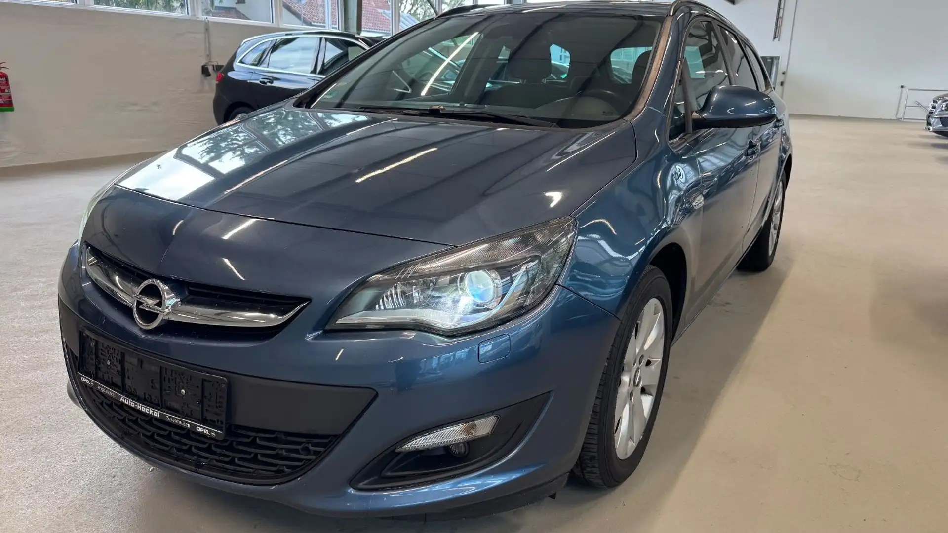 Opel Astra Xenon AHK Navi Kamera Blau - 1