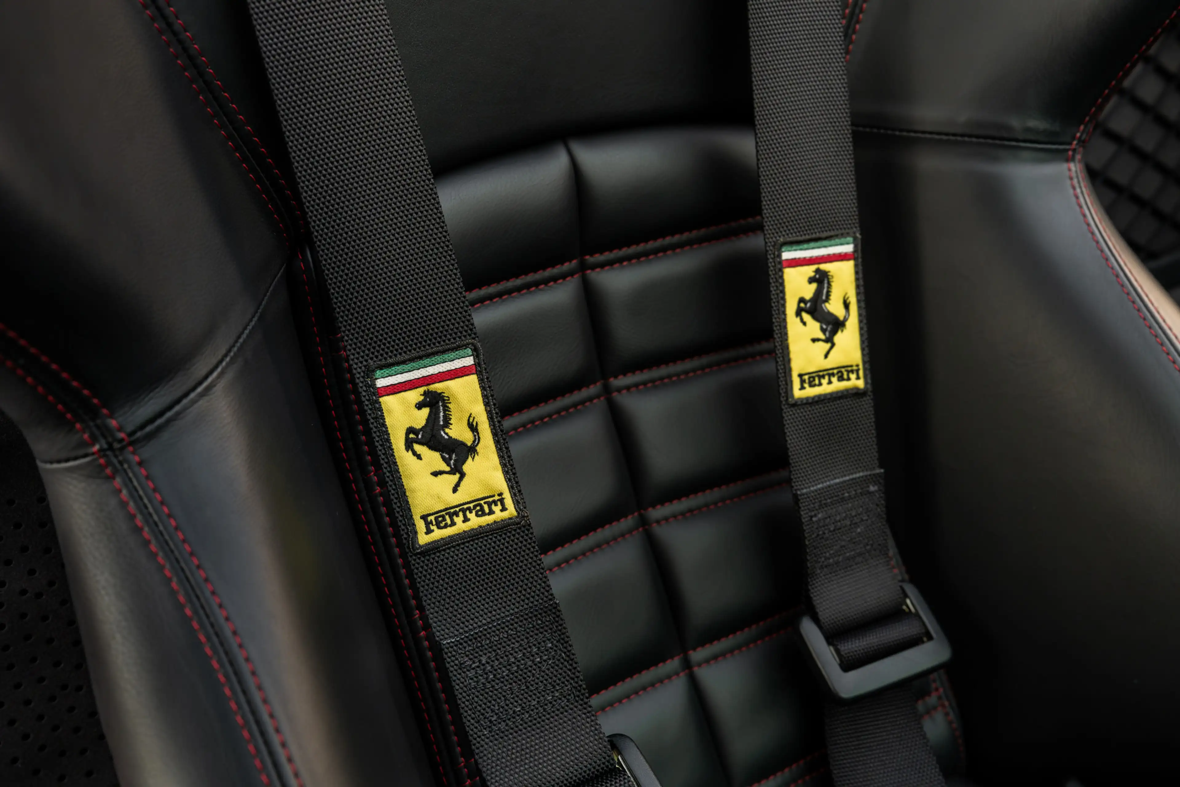 Ferrari 550 Barchetta Pininfarina - Rosso Corsa - Helmets - Ra — photo 15