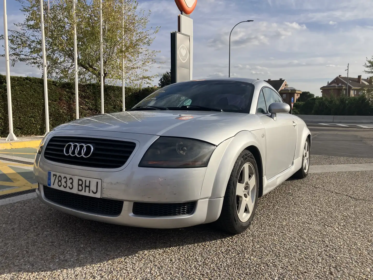 Audi TT Coupé 1.8T 6 vel. 180 Gris - 2