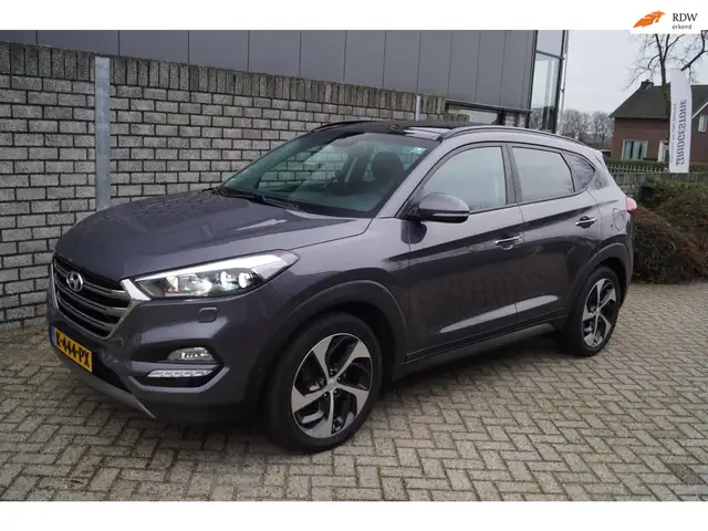 Hyundai TUCSON 1.6 T-GDi Premium 4WD 170PK Autom Panodak Leder St