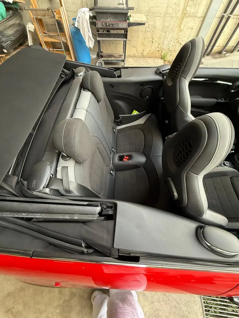 MINI Cooper Cabrio 1.5 JCW auto - 2