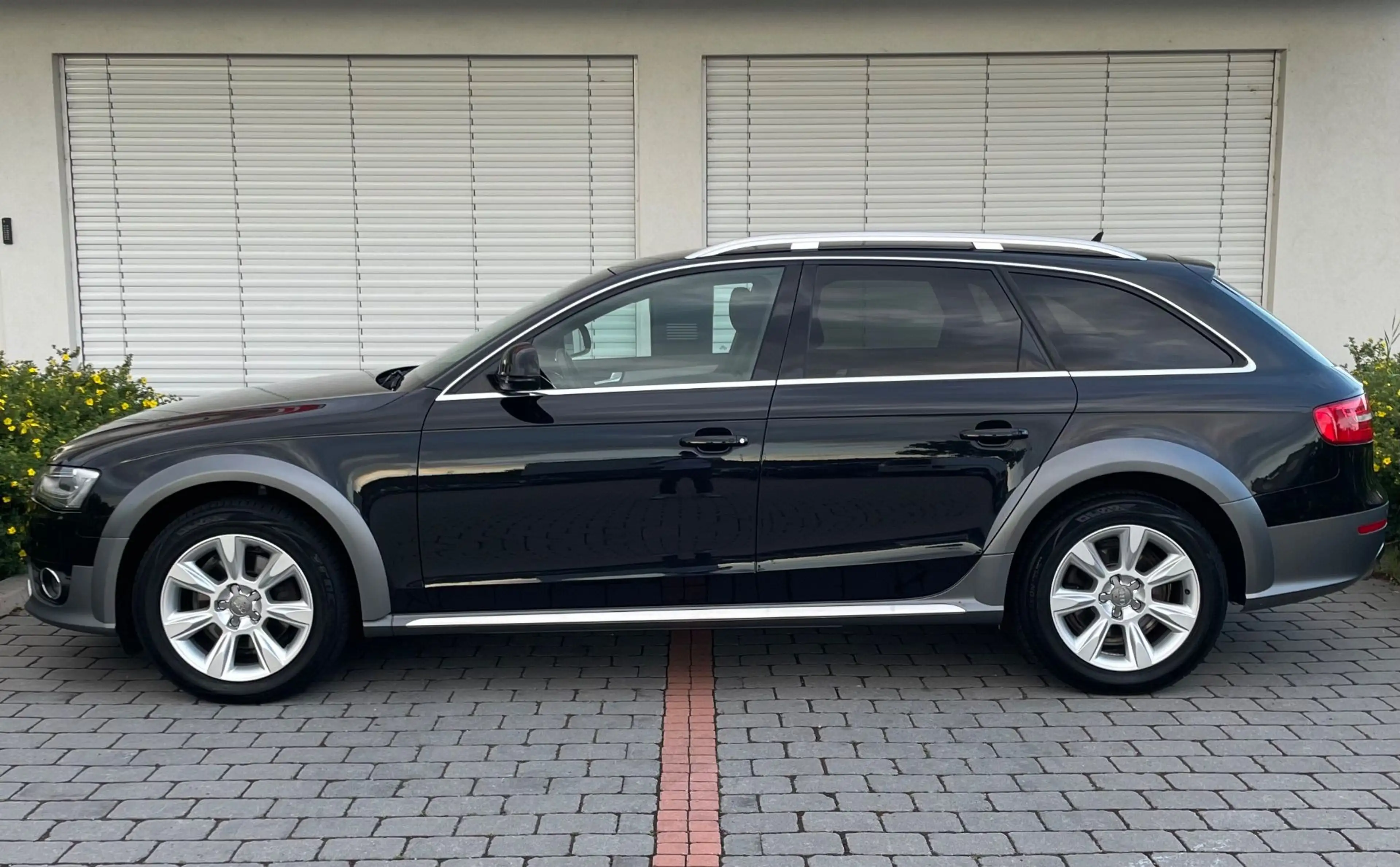 Audi A4 allroad 2,0 TDI quattro Daylight S-tronic — photo 4