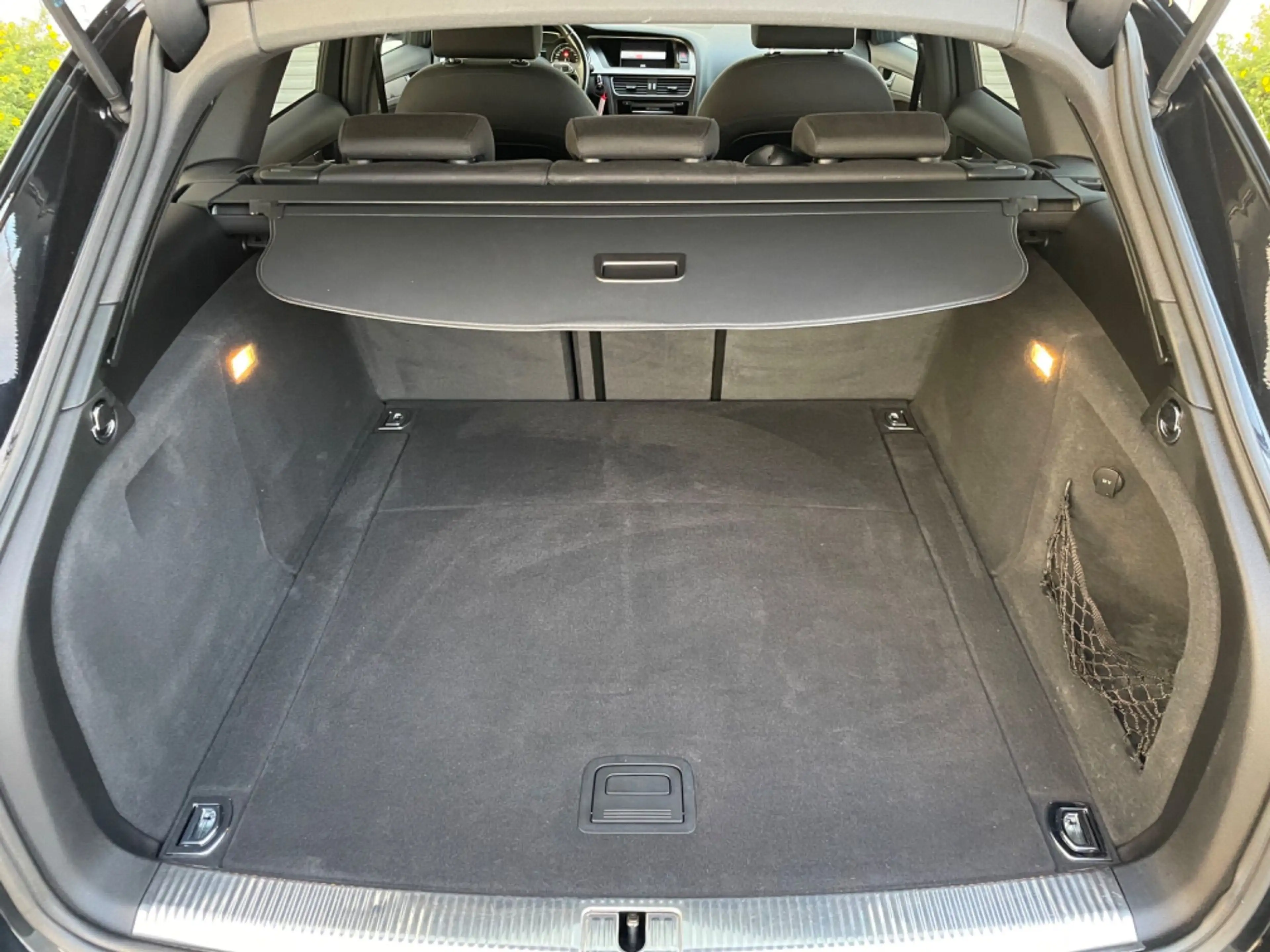 Audi A4 allroad 2,0 TDI quattro Daylight S-tronic — photo 9
