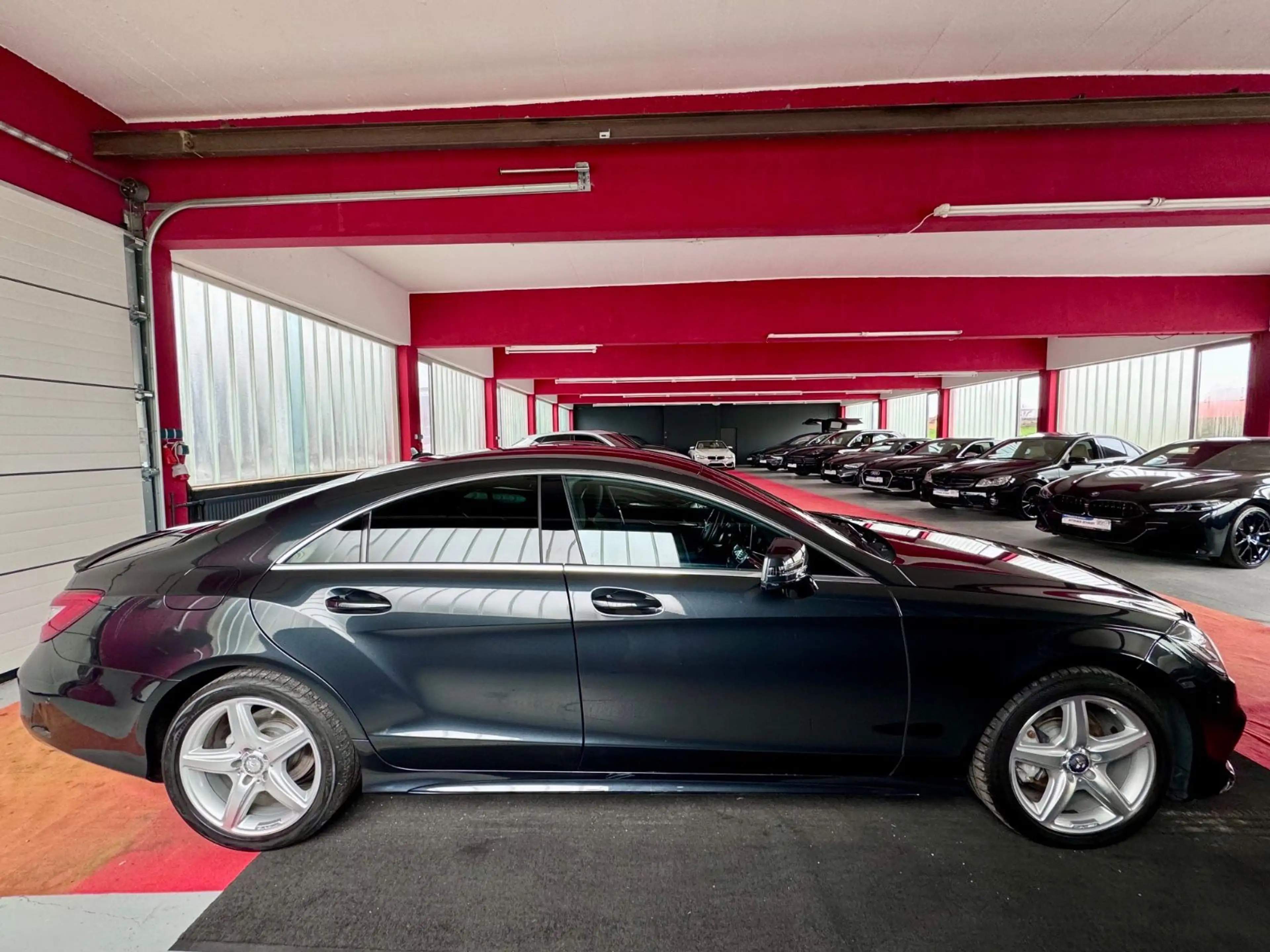 Mercedes-Benz CLS 350 BT 3x AMG Paket+ 4 Matic Kamera Memory — photo 5