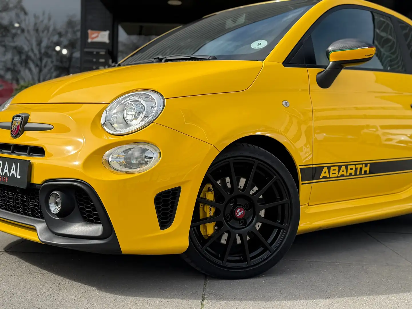 Abarth 595 Competizione 500 1.4 T-Jet Abarth Sabelt|180PK|Navi|Carbon Amarillo - 2