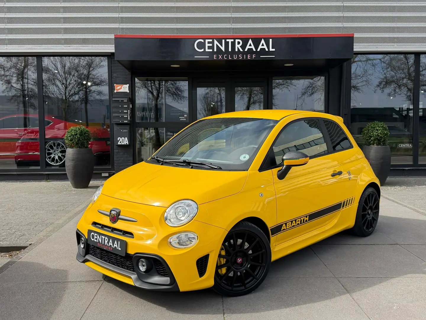 Abarth 595 Competizione 500 1.4 T-Jet Abarth Sabelt|180PK|Navi|Carbon Amarillo - 1