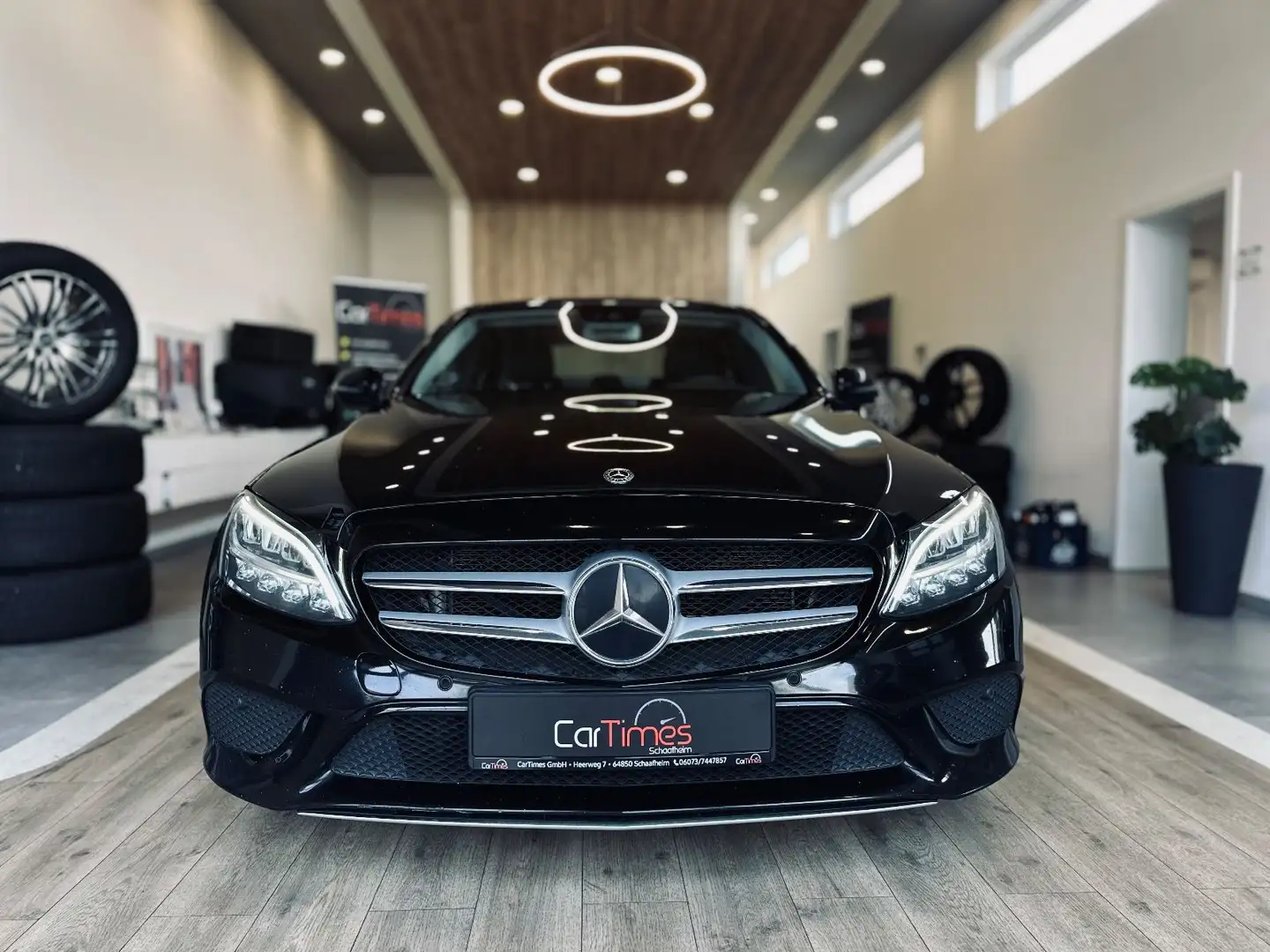 Mercedes-Benz C 300 d Lim. /8-Fach/ACC/AHK/1.Hand Noir - 2
