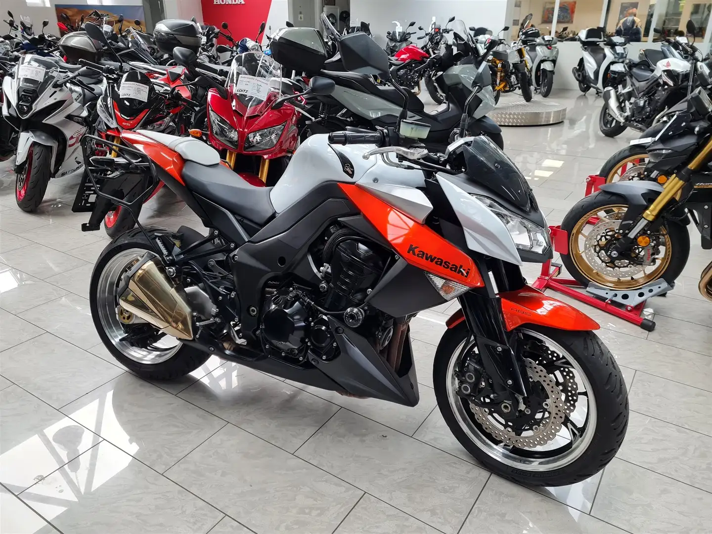 Kawasaki Z 1000 Blanc - 1