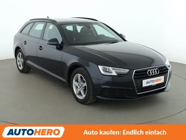 Audi A4 view 8