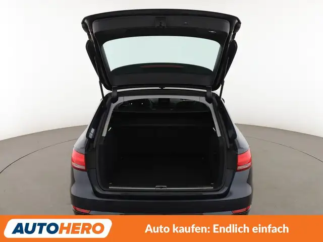 Audi A4 view 14