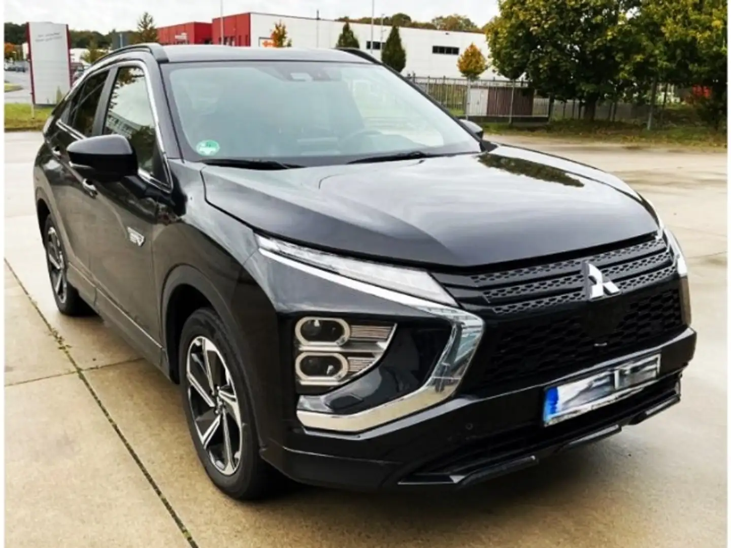 Mitsubishi Eclipse Cross Plus Select Black Hybrid 4WD 2.4 MIVEC PHEV Apple Schwarz - 2