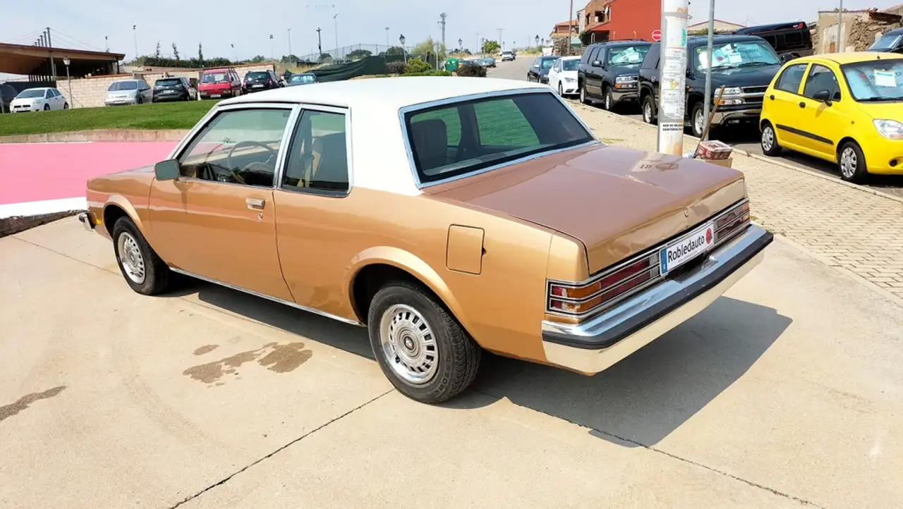 Buick Skylark Coupé 2.8 V6, foto 3