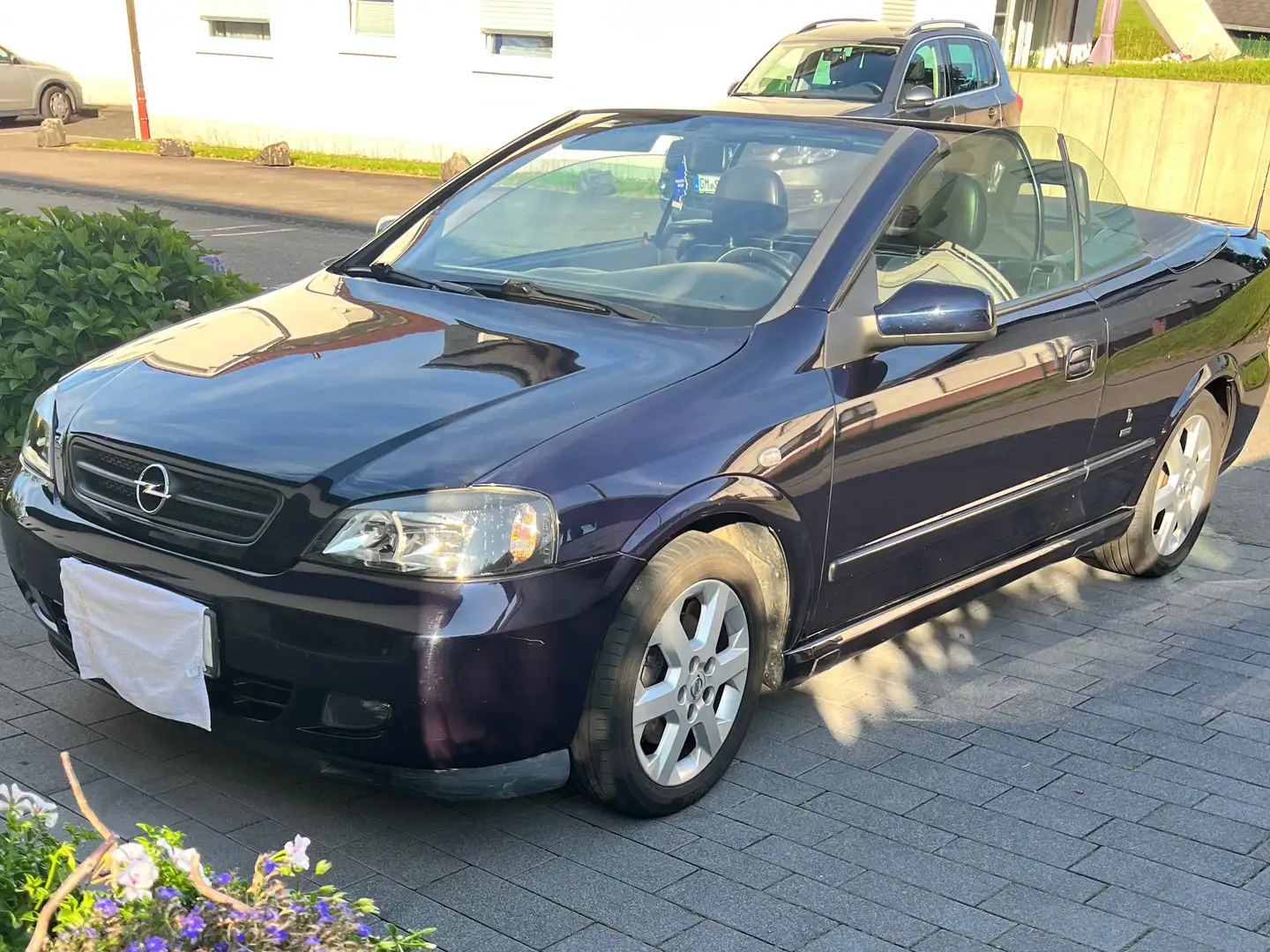 Opel Astra Astra Cabrio 2.2 16V Edition 90 Jahre Bertone Blau - 1