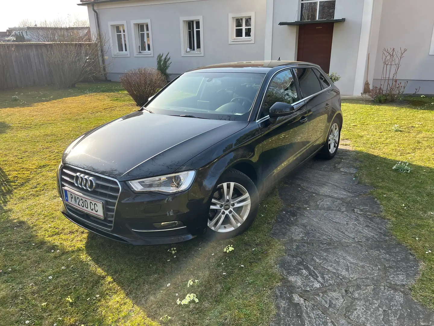Audi A3 A3 SB 2,0 TDI Intense S-tronic Intense Schwarz - 1