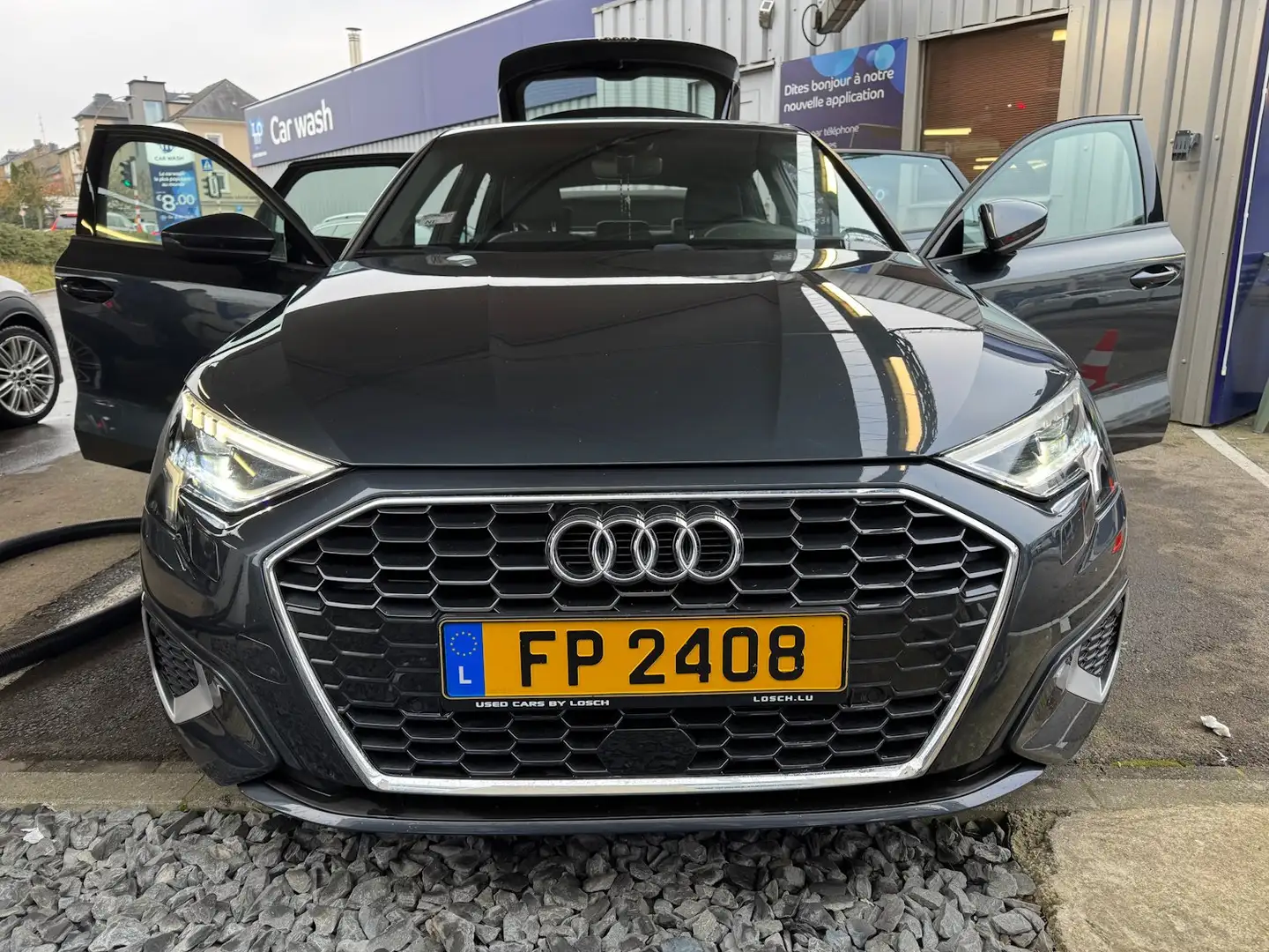 Audi A3 A3 1.8 T Automatik Ambiente Gris - 1