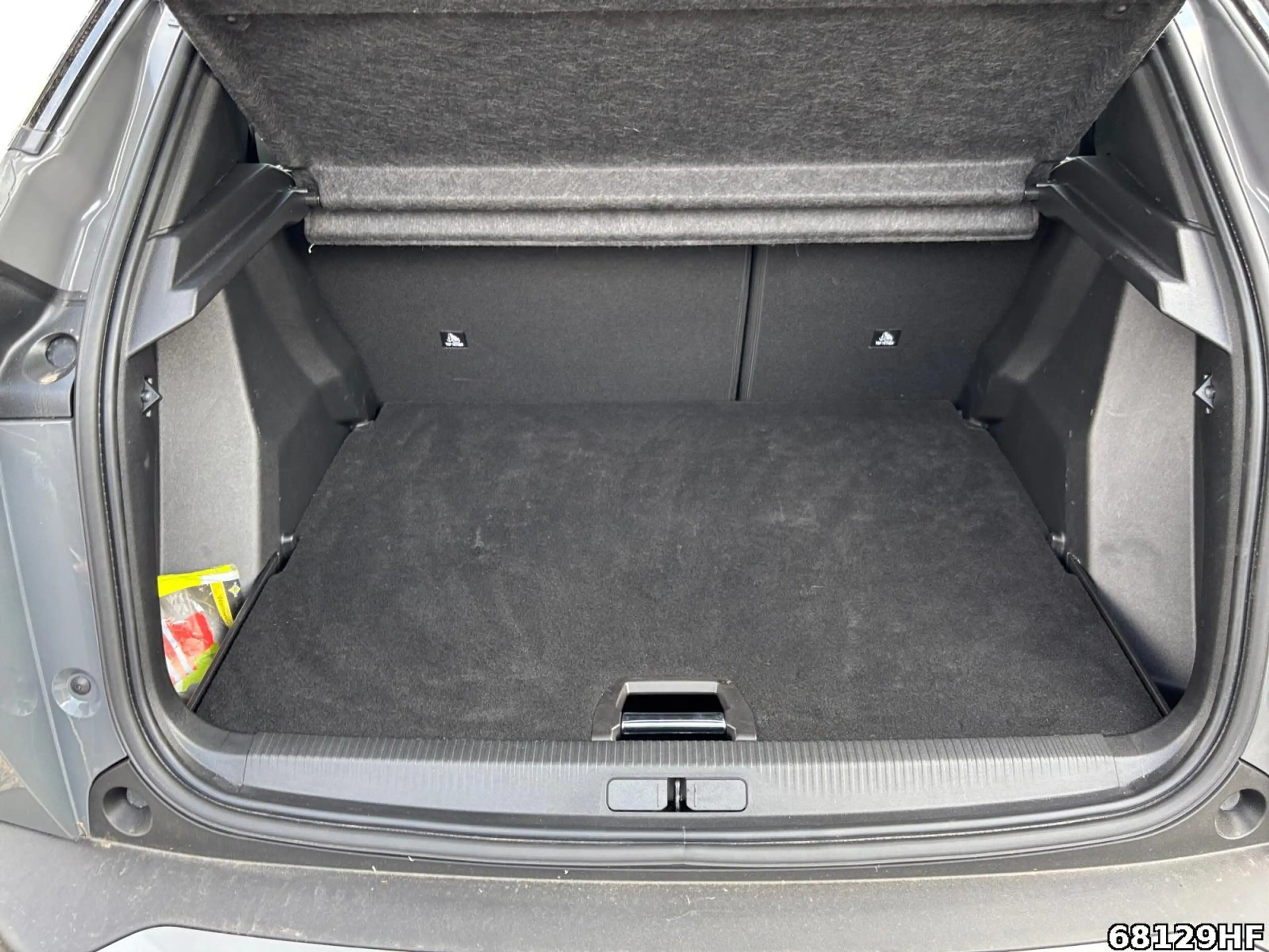 Peugeot 2008 GT — photo 6