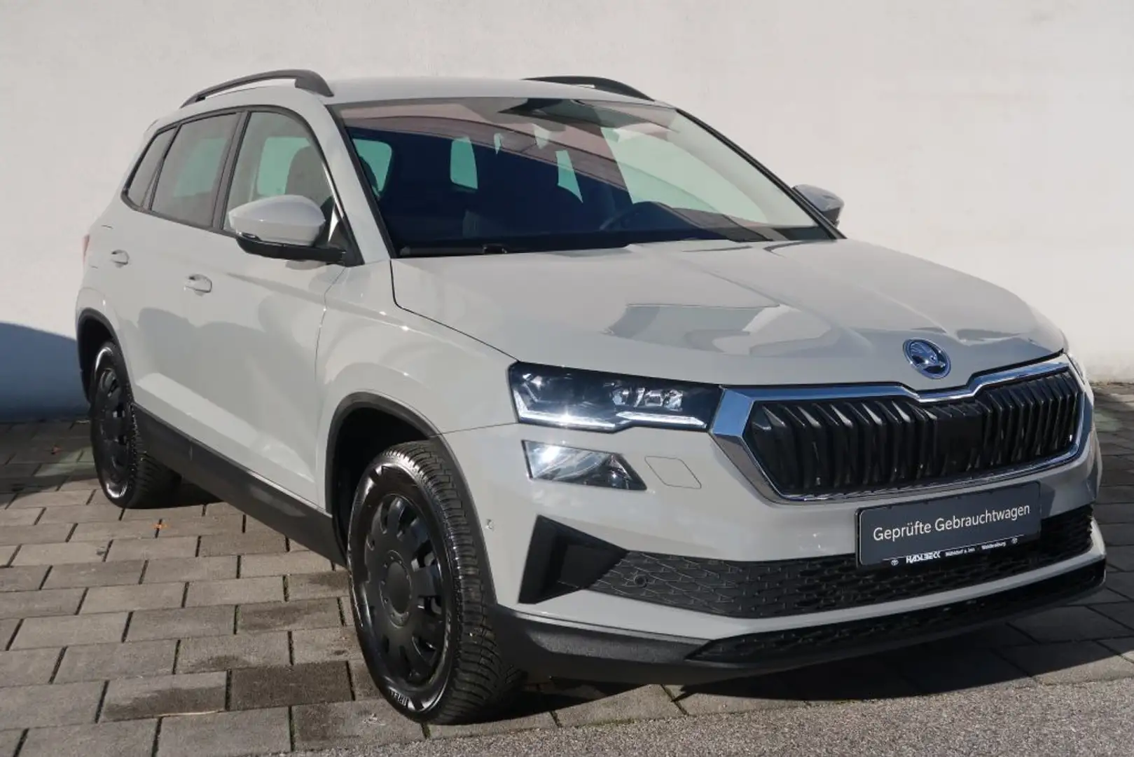 Skoda Karoq 1.5 TSI Style+Navi+MatrixLED+Traveller+Performance Gris - 2