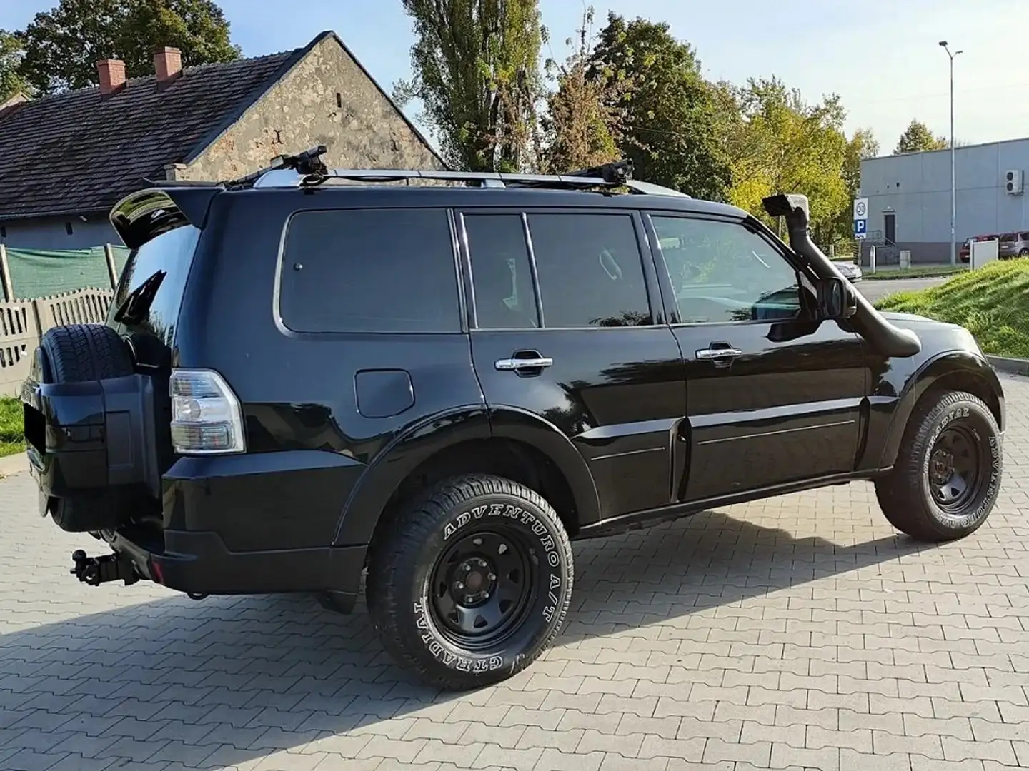 Mitsubishi Pajero Pajero 3.2 DI-D AutomatikIntense Schwarz - 2