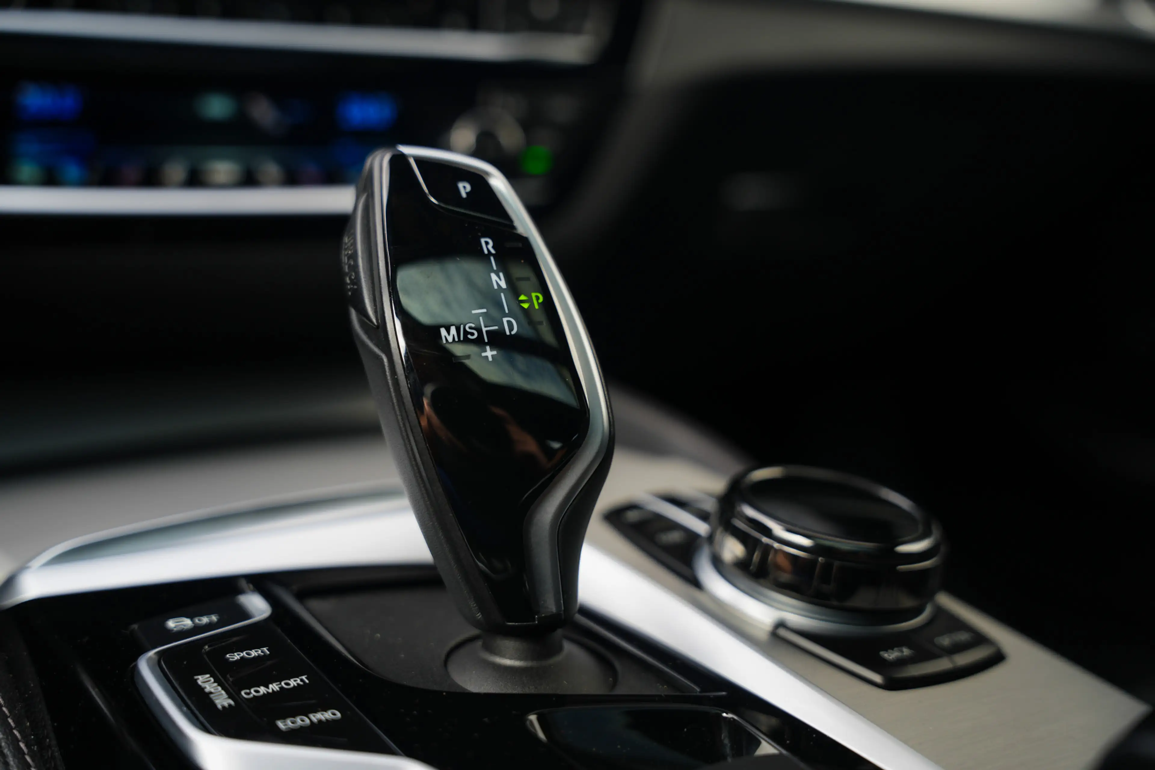 BMW 540 5-serie Touring 540i 340 pk xDrive High Executive — photo 34