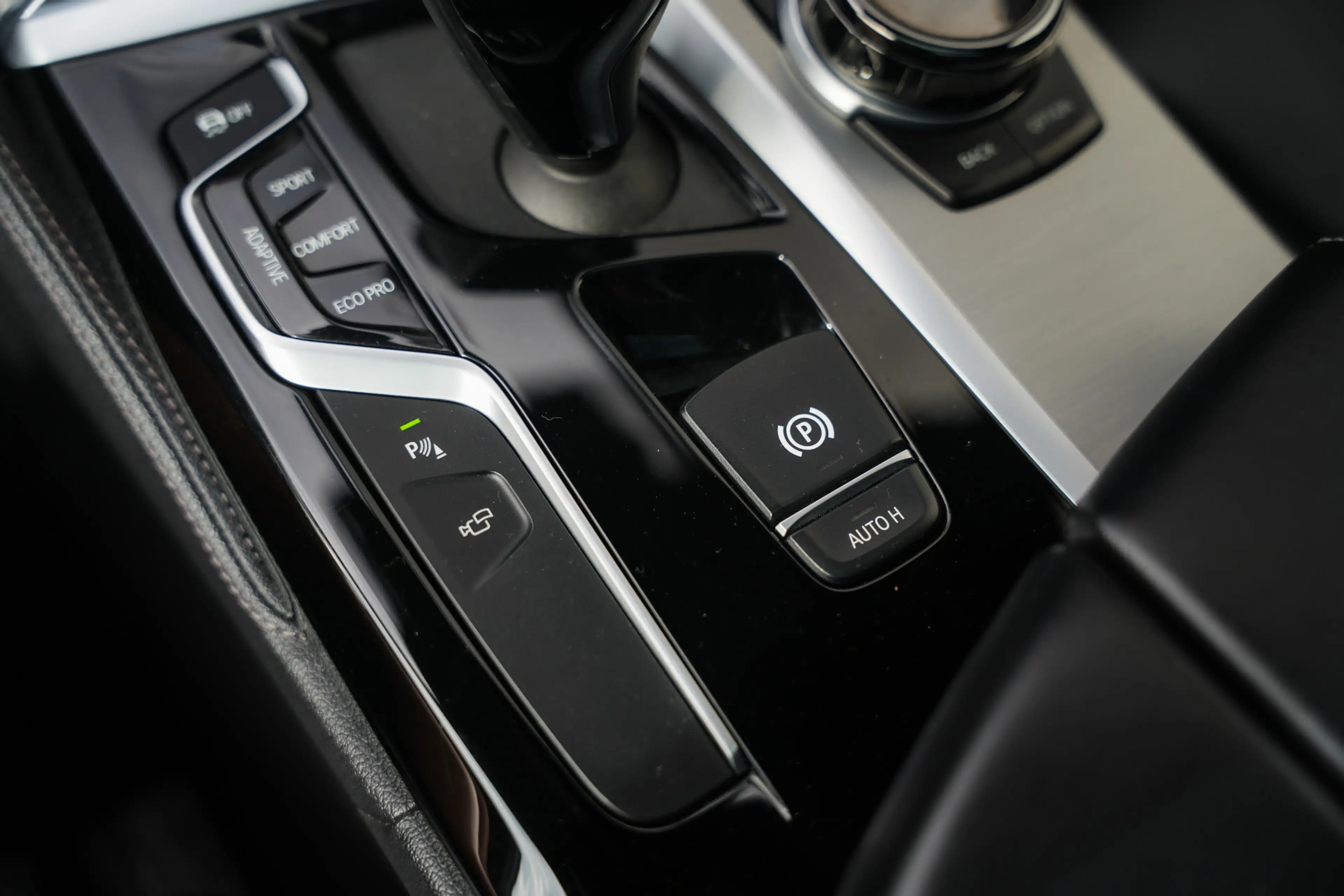 BMW 540 5-serie Touring 540i 340 pk xDrive High Executive — photo 32