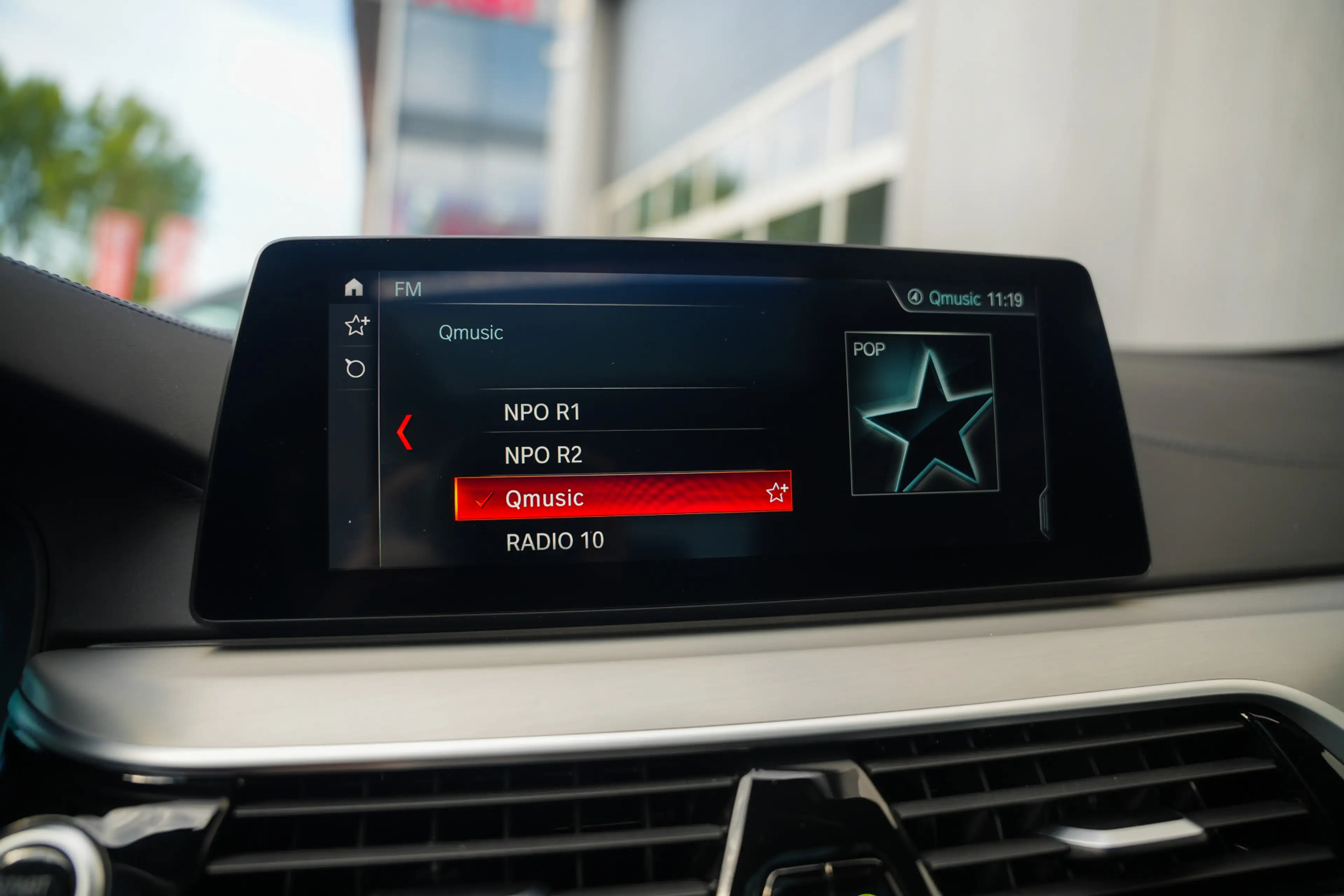 BMW 540 5-serie Touring 540i 340 pk xDrive High Executive — photo 41