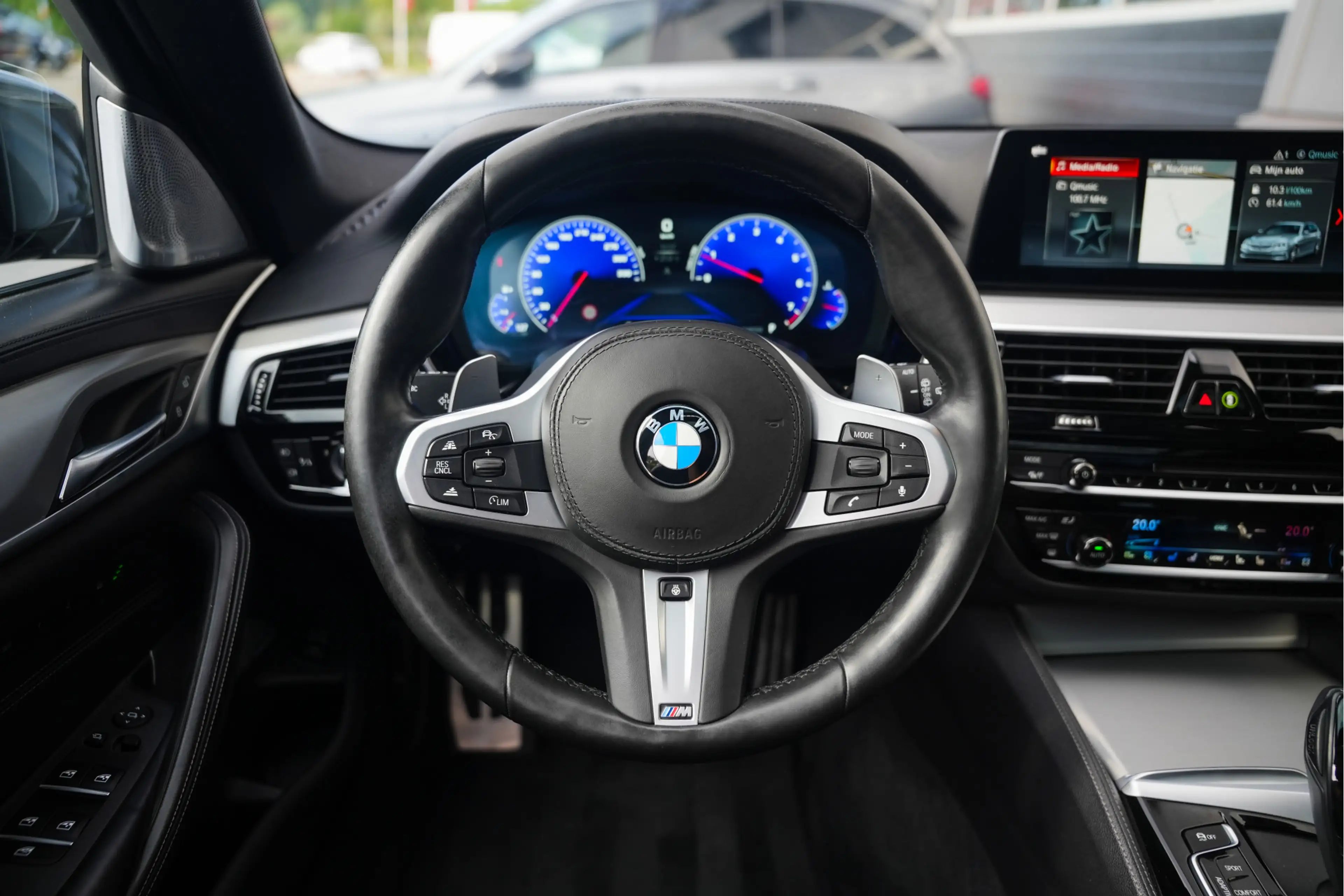 BMW 540 5-serie Touring 540i 340 pk xDrive High Executive — photo 24