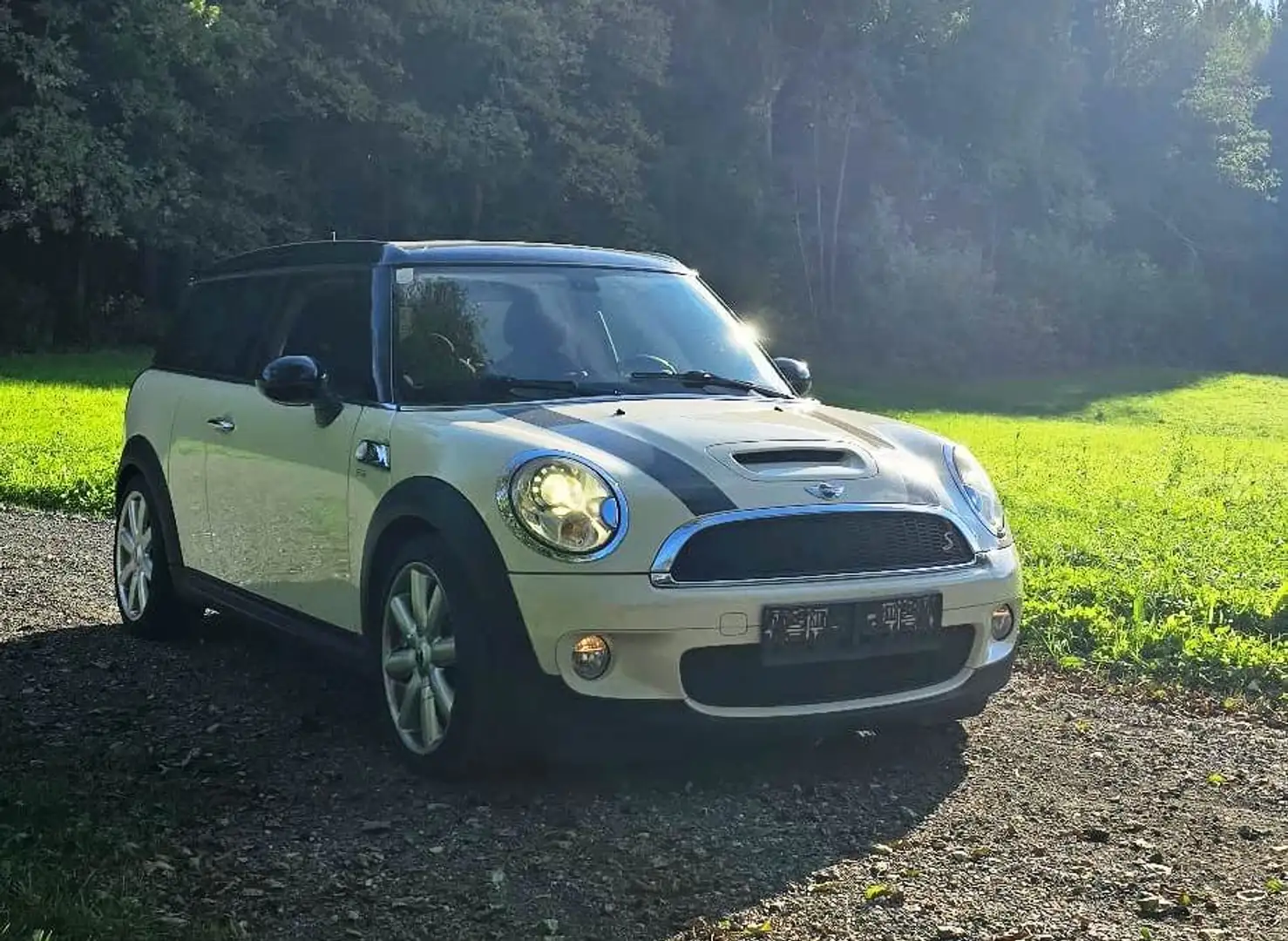 MINI Cooper S Clubman MINI COOPER S 1,6 Austrian Chili Austrian Chili Weiß - 2