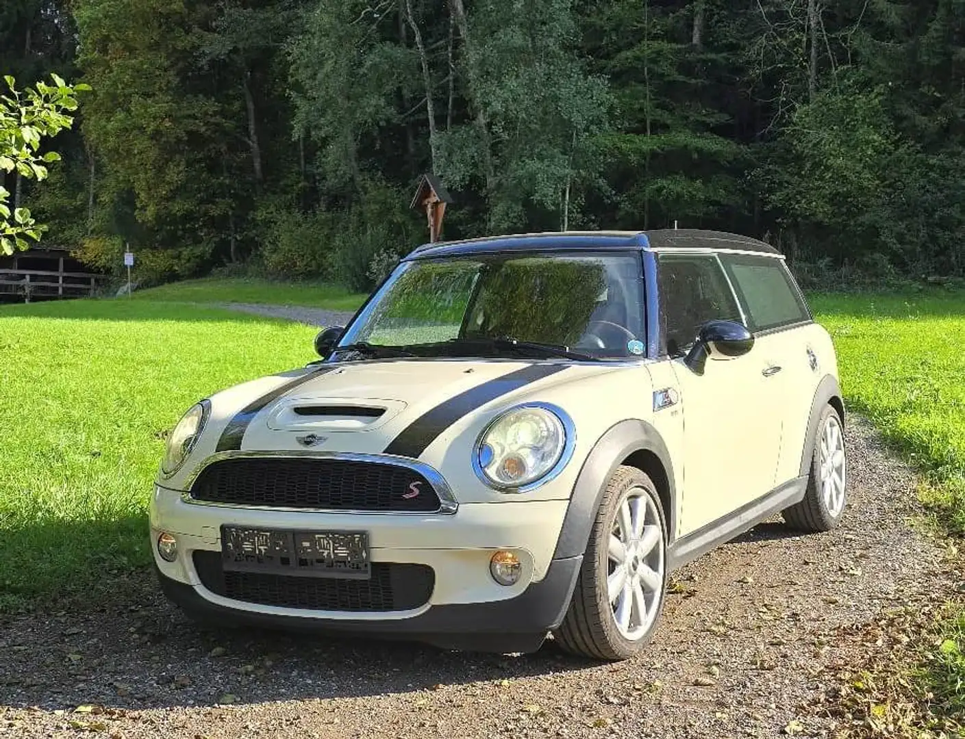 MINI Cooper S Clubman MINI COOPER S 1,6 Austrian Chili Austrian Chili Weiß - 1