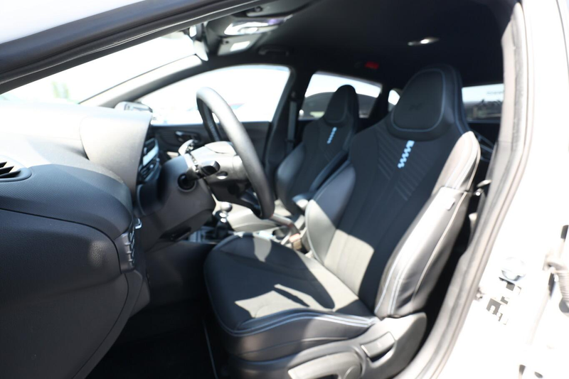 Hyundai i20 N Performance 1.6 T-GDI 204 LED Nav PDC Bose 15... — photo 6