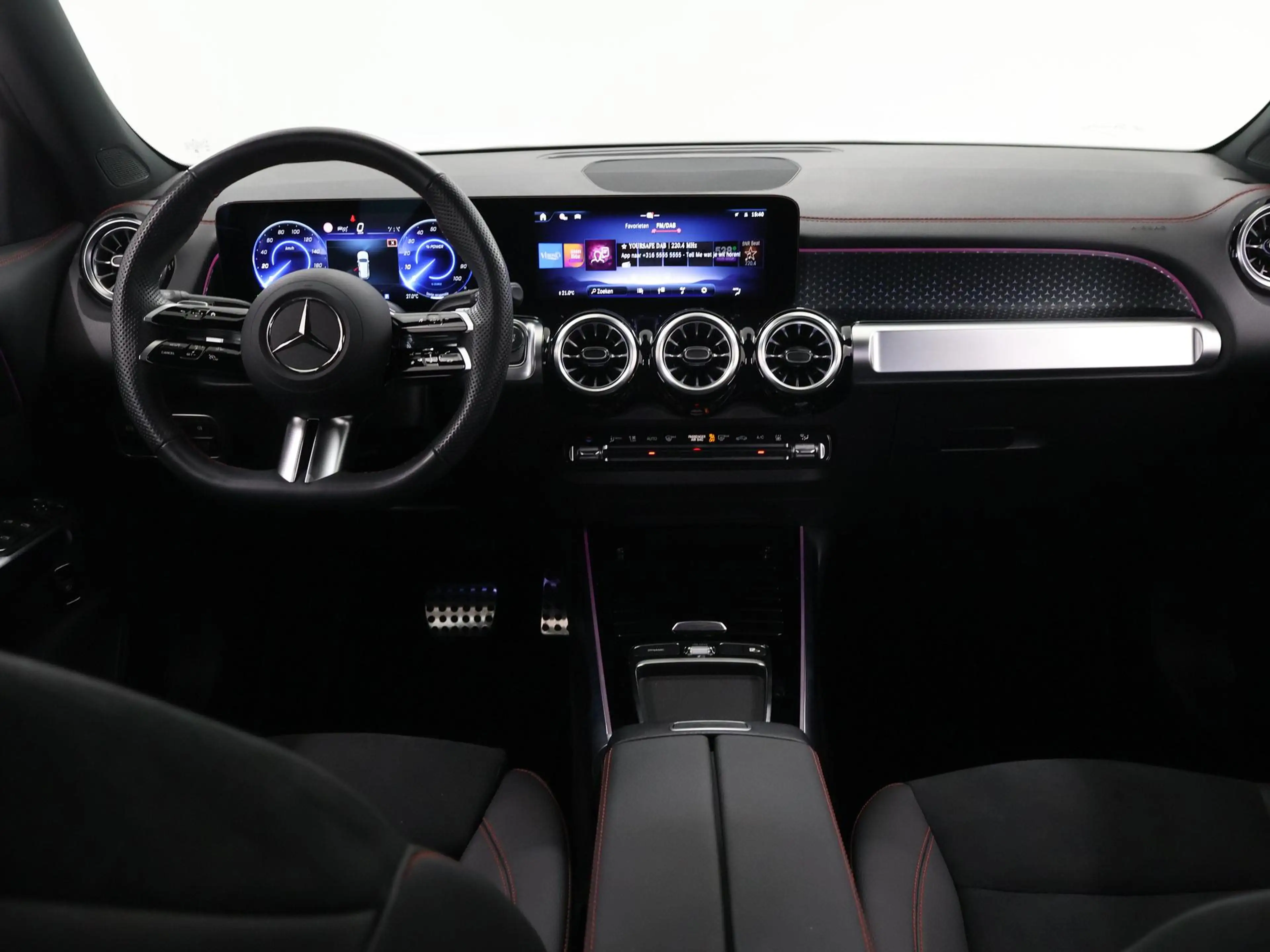 Mercedes-Benz EQB 250 250+ AMG Line 71 kWh | Apple carplay | Night pakke — photo 8