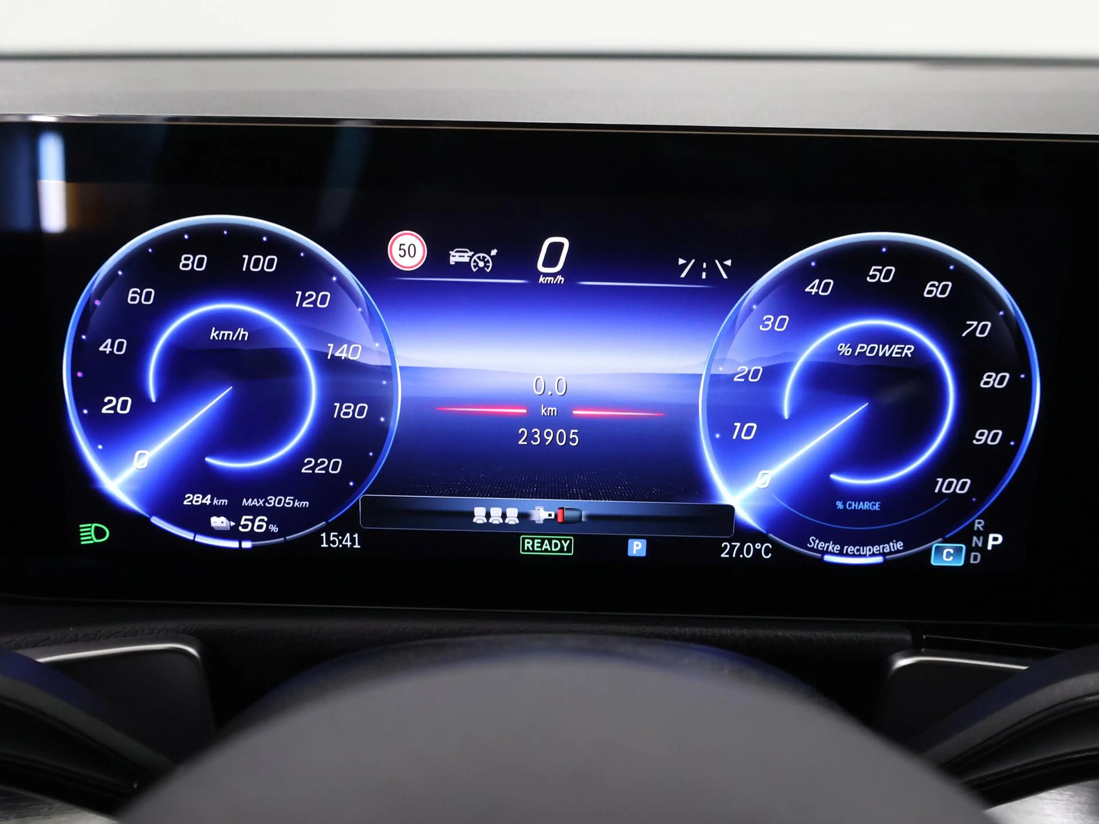 Mercedes-Benz EQB 250 250+ AMG Line 71 kWh | Apple carplay | Night pakke — photo 12