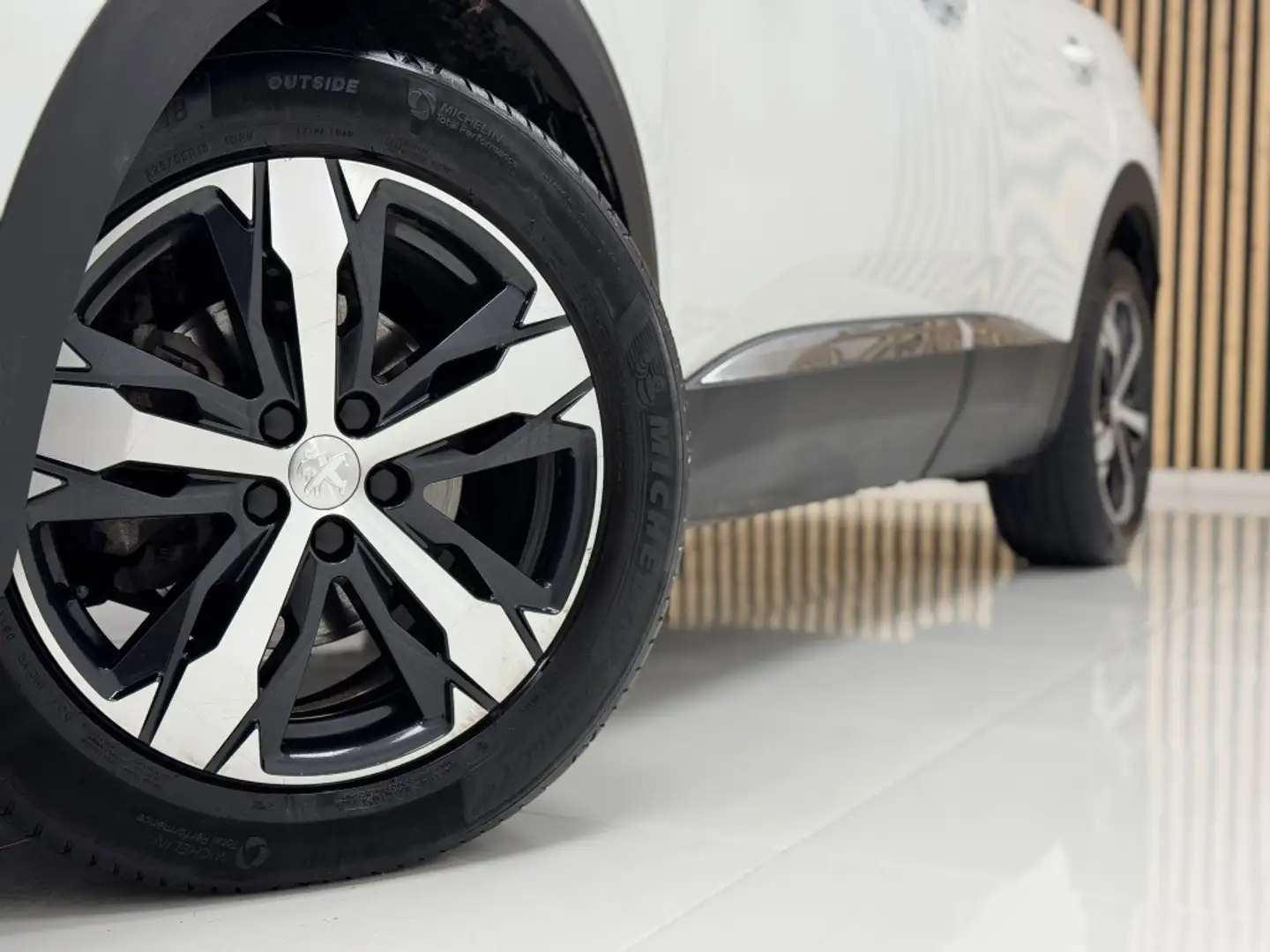 Peugeot 3008 1.5BlueHDi Allure S&S EAT8 130 Blanco - 2