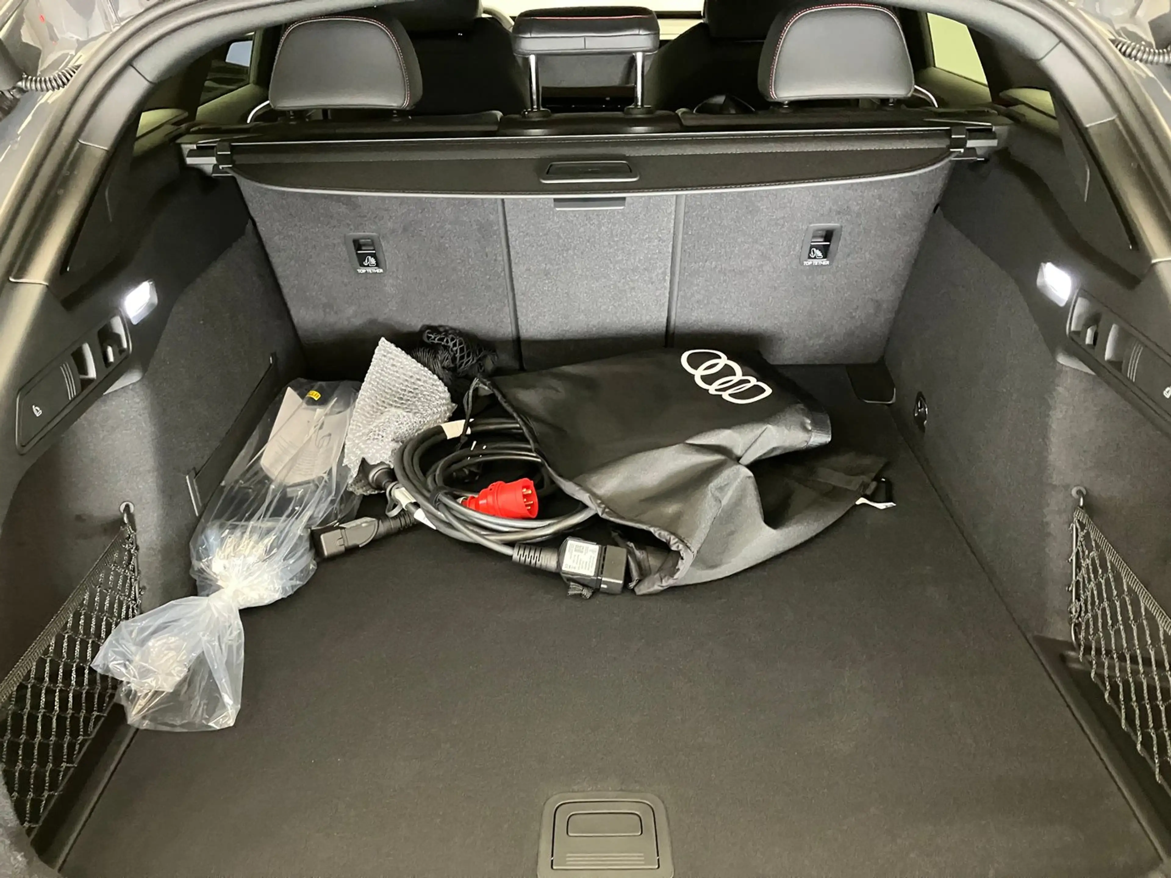 Audi S6 e-tron e-tron — photo 12