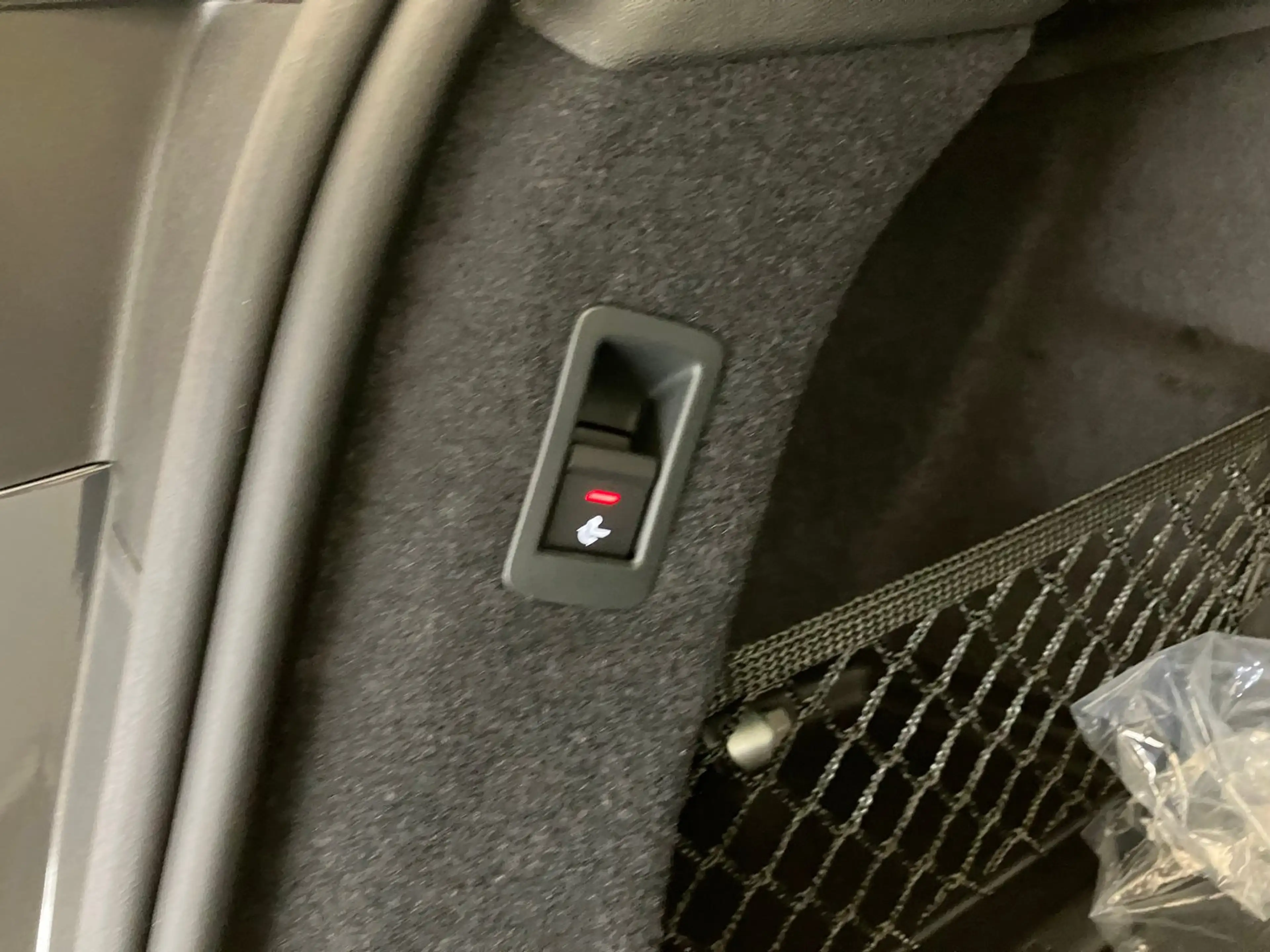 Audi S6 e-tron e-tron — photo 13