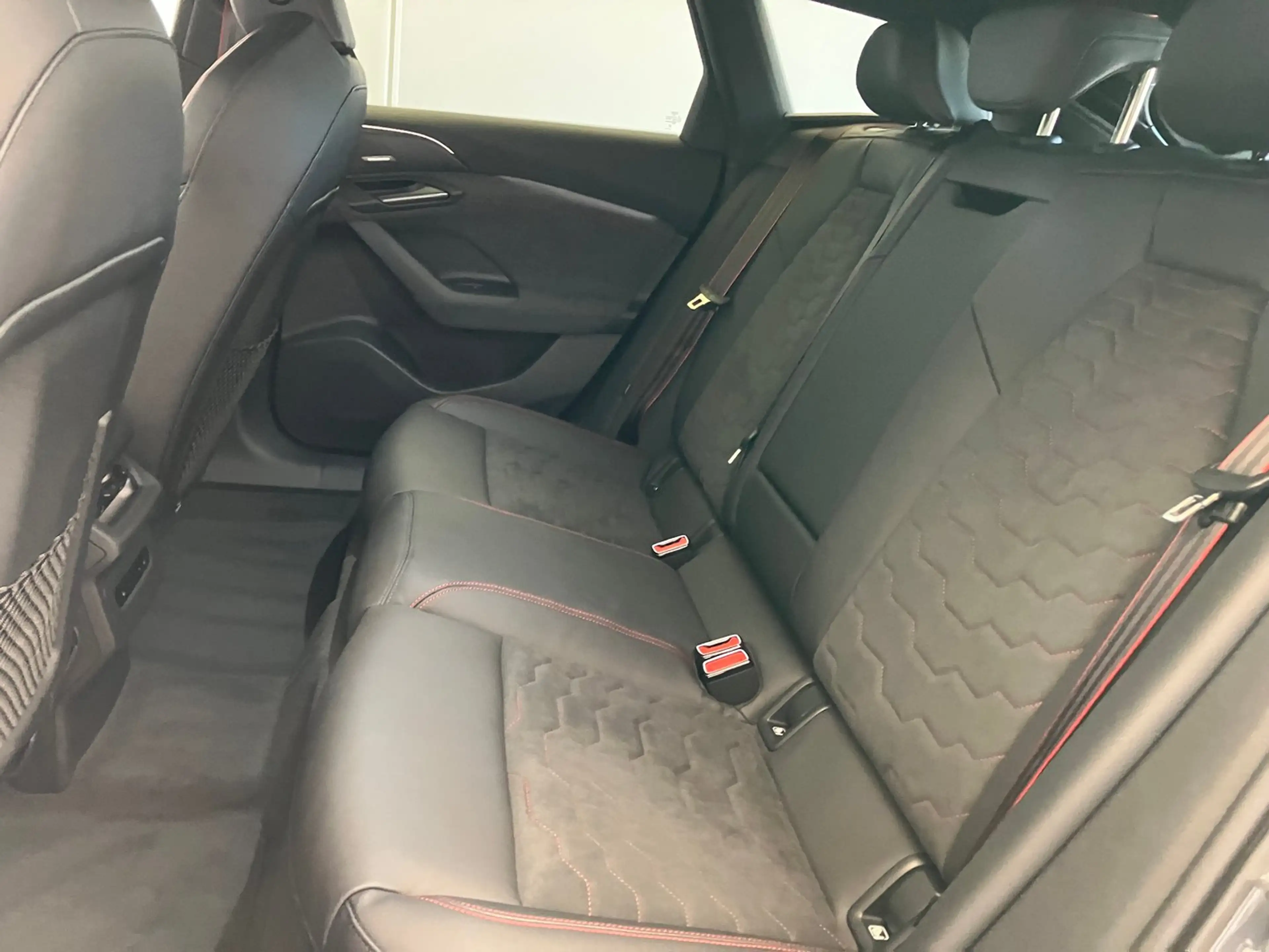 Audi S6 e-tron e-tron — photo 10