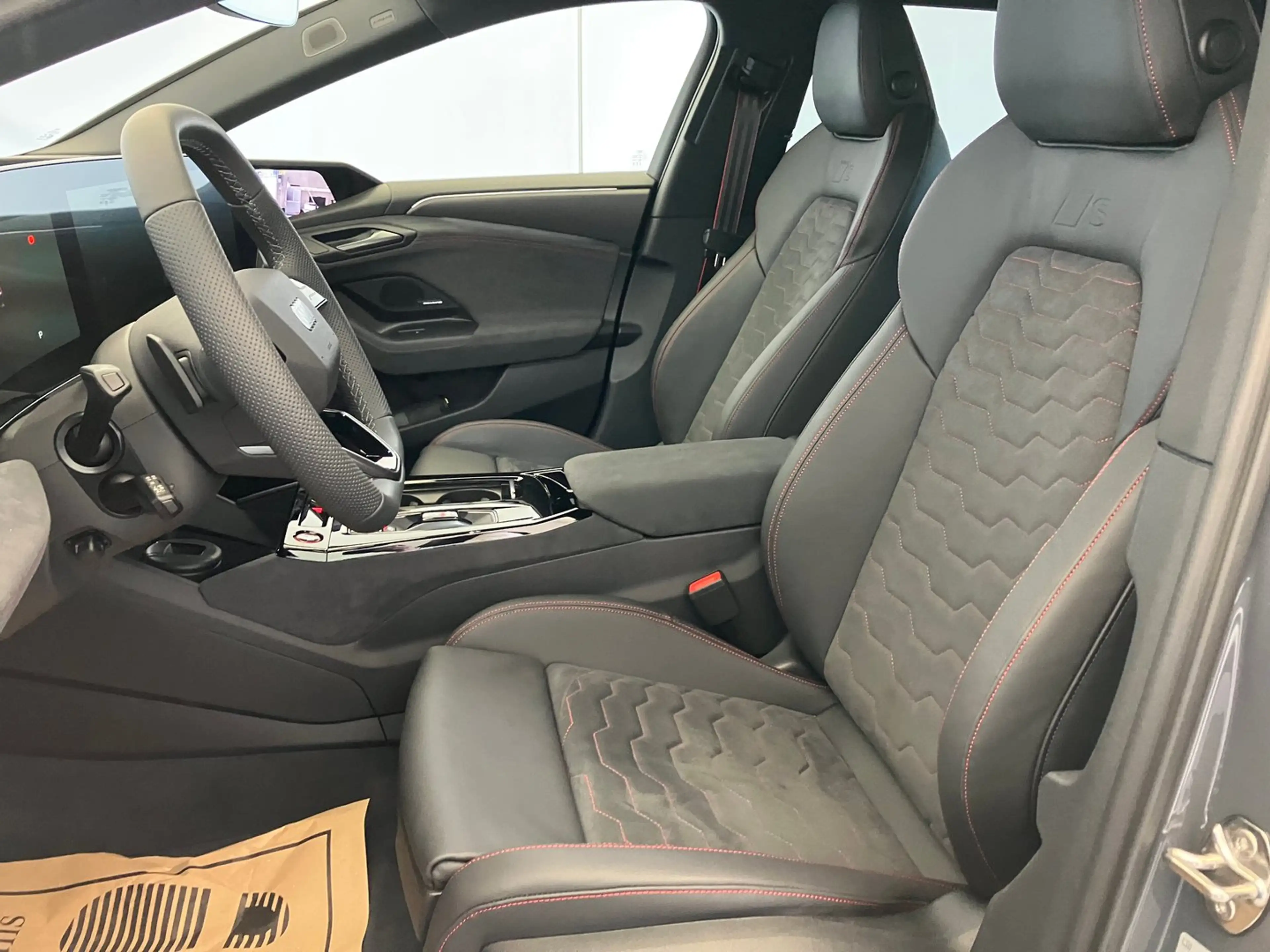 Audi S6 e-tron e-tron — photo 9