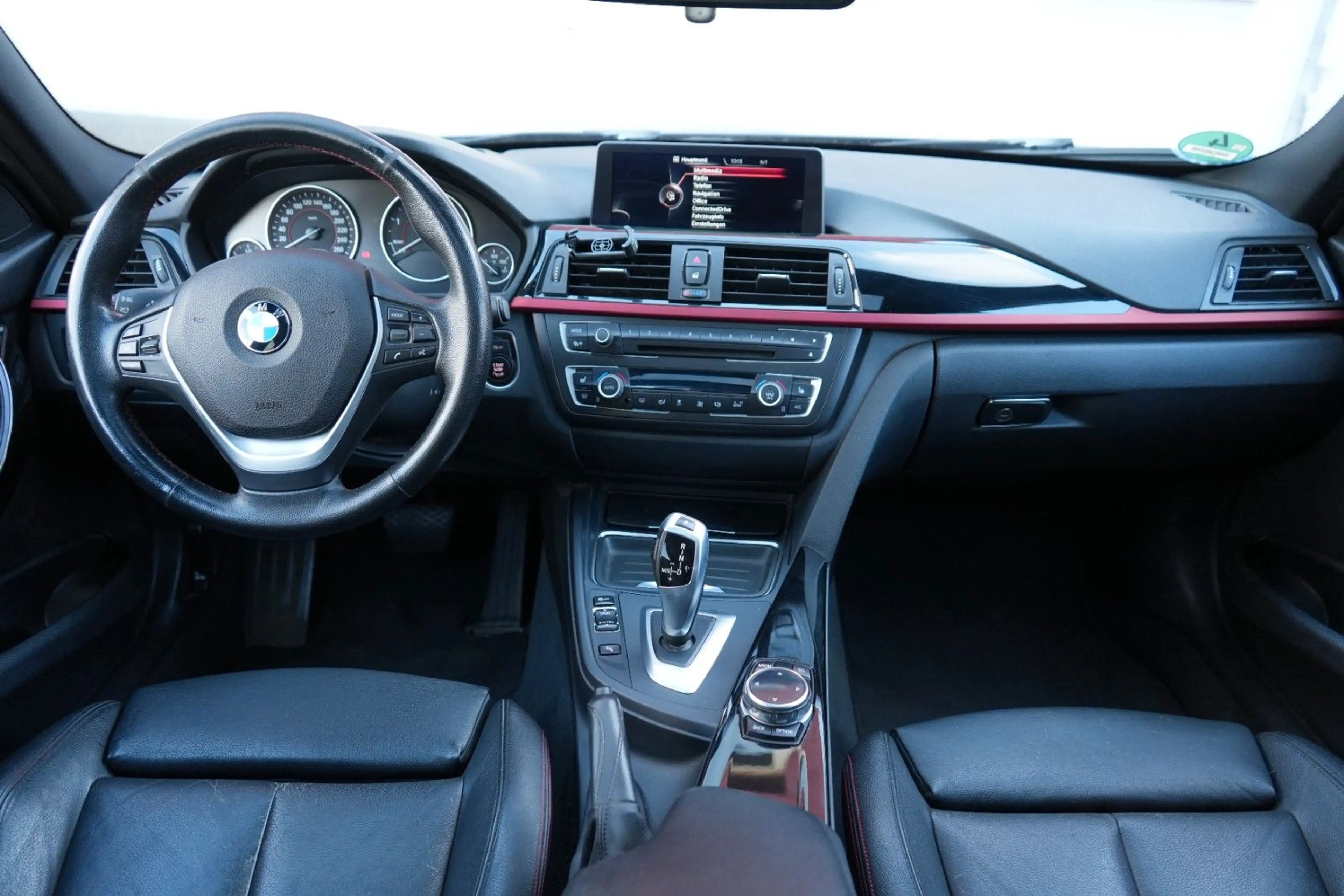 BMW 335 xDrive Aut./AHK/Bi-Xenon/HeapUp/Memory/Schie — photo 10