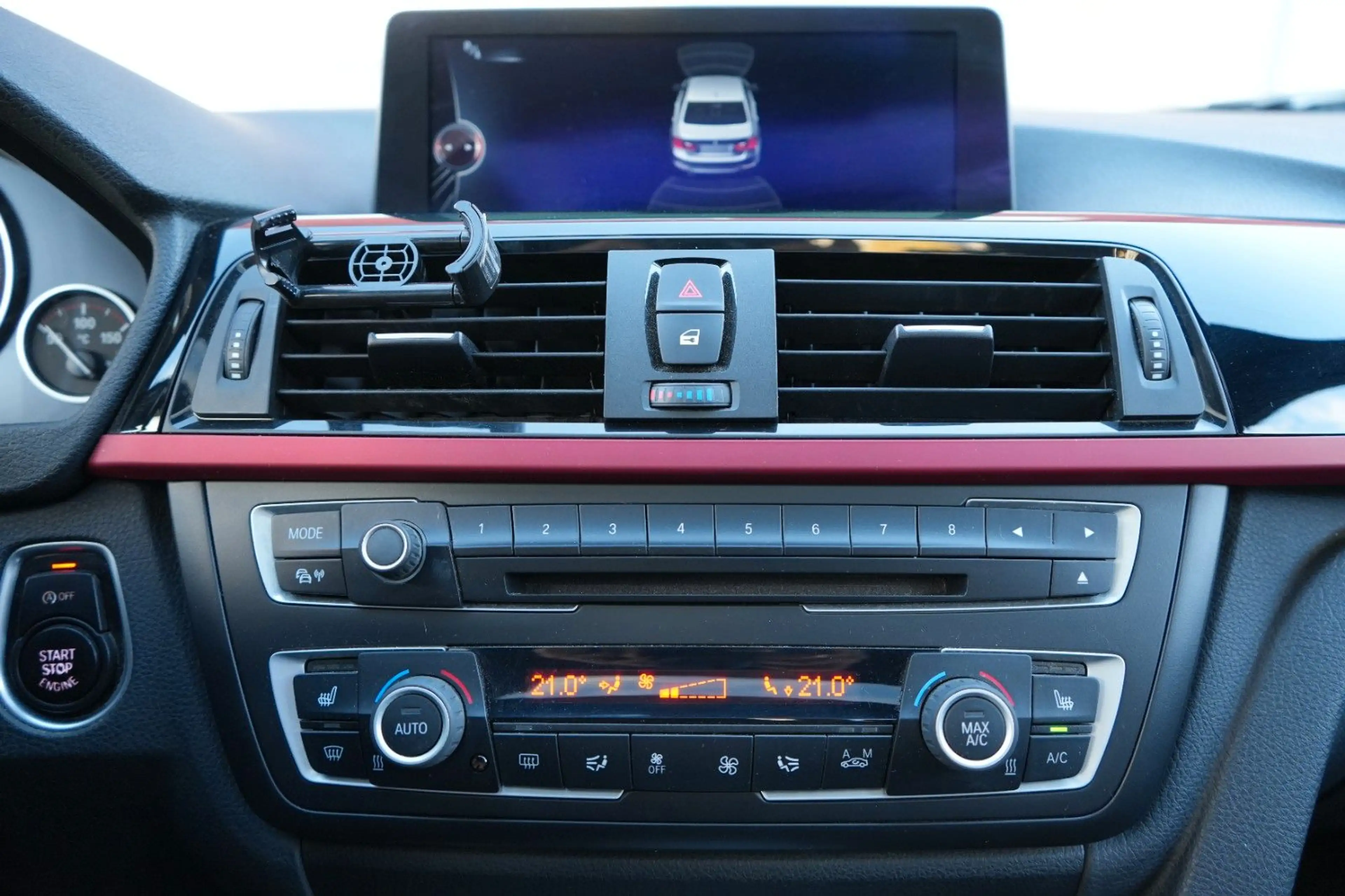 BMW 335 xDrive Aut./AHK/Bi-Xenon/HeapUp/Memory/Schie — photo 15