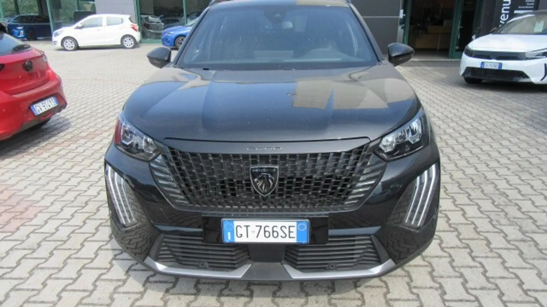 Peugeot 2008 PureTech 130 S&S EAT8 Allure Nero - 2