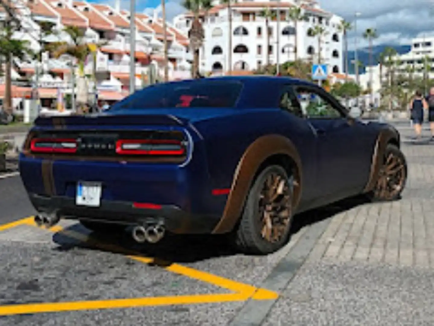 Dodge Challenger V6 3.6 305ch sxt plava - 1