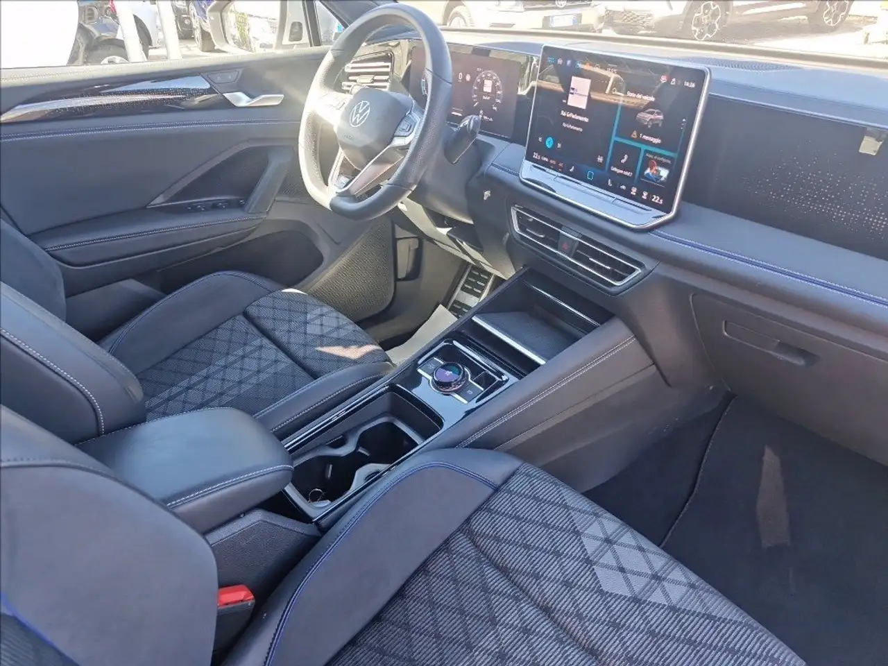 Volkswagen Tiguan 2.0 tdi r-line 150cv dsg 16