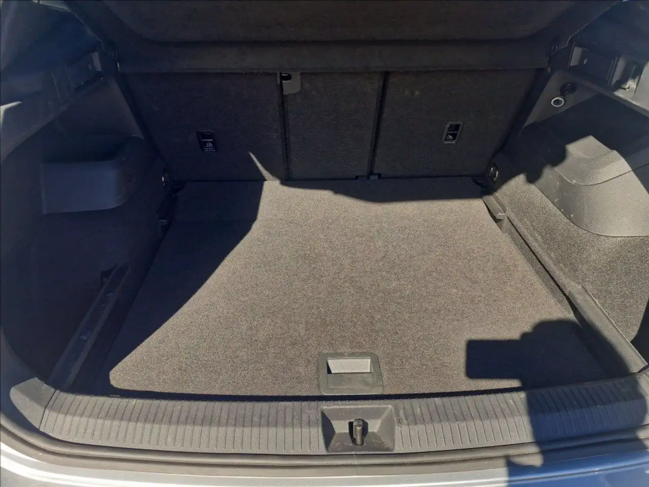 Volkswagen Tiguan 2.0 tdi r-line 150cv dsg 14