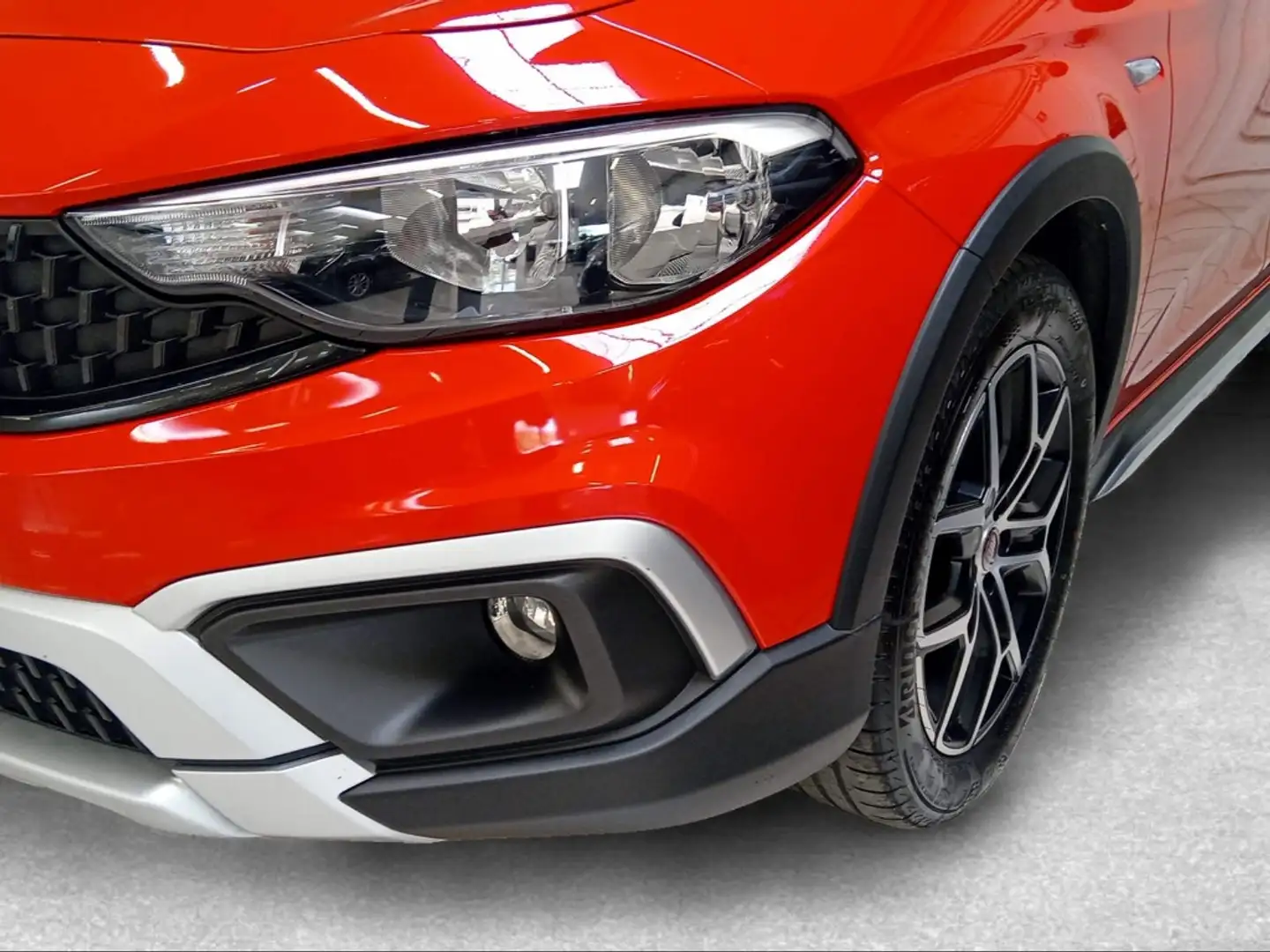 Fiat Tipo 5 Porte 1.5 T4 Hybrid (Red) Rojo - 2