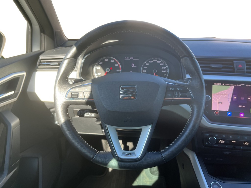 SEAT Arona 1.0 TSI Xcellence NAVI*LED*ACC*SHZ*PARKLENK*KAM... — photo 13