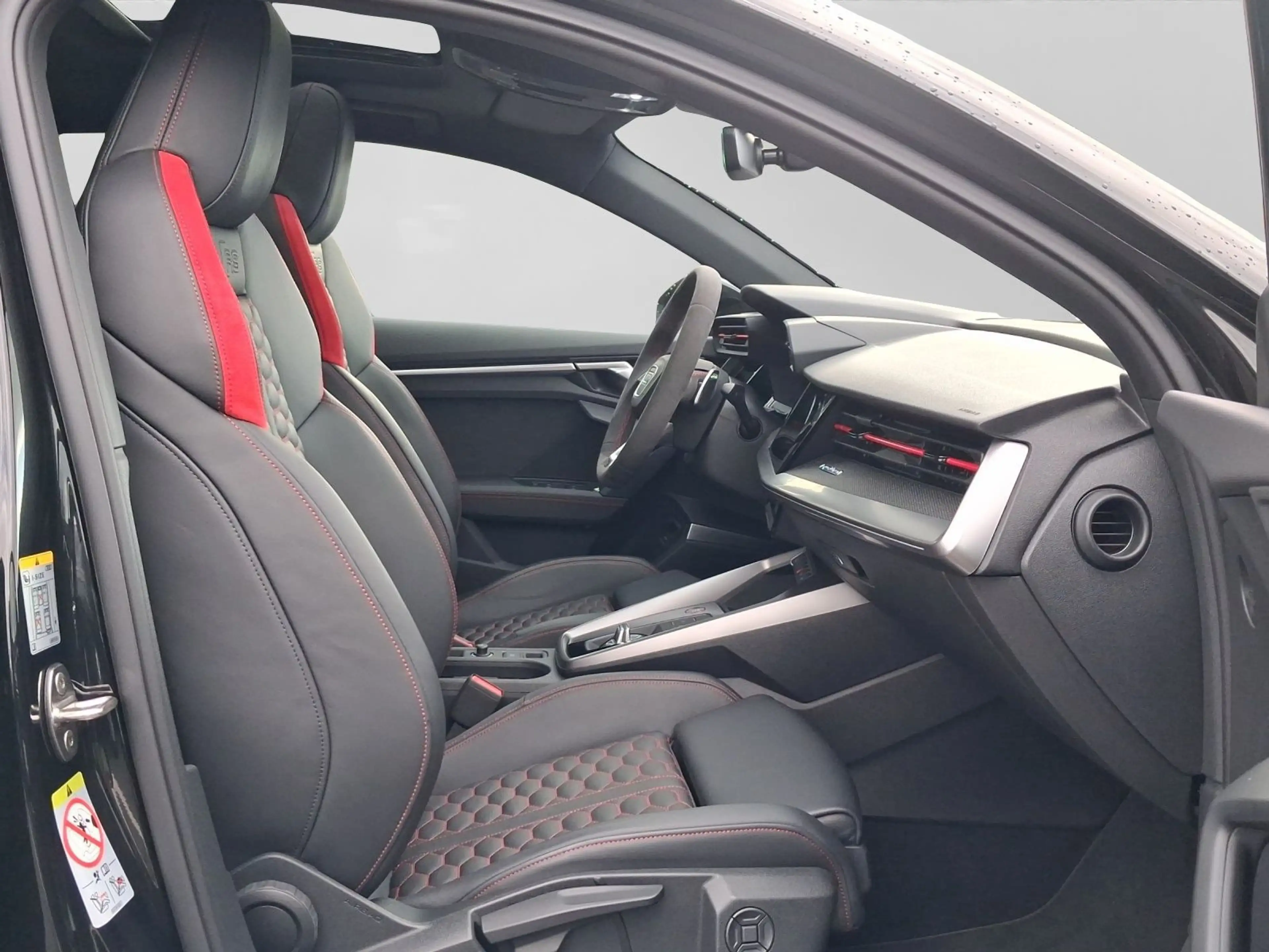 Audi RS3 RS3 Limo TFSI Q PANO LEDER LM19 B&O — photo 4