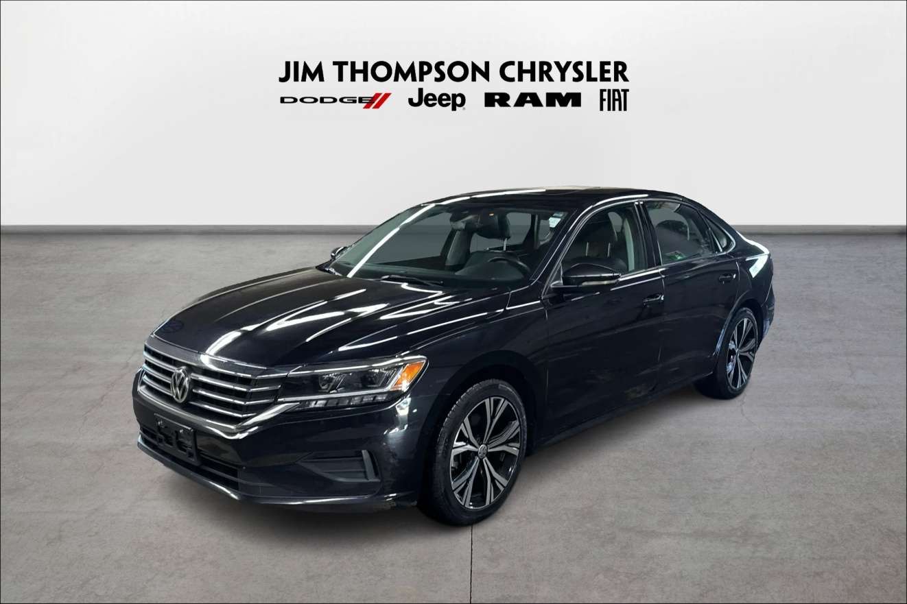 2022 Volkswagen Passat HIGHLINE  | Sunroof Heated Seats Power Seat — снимка 1