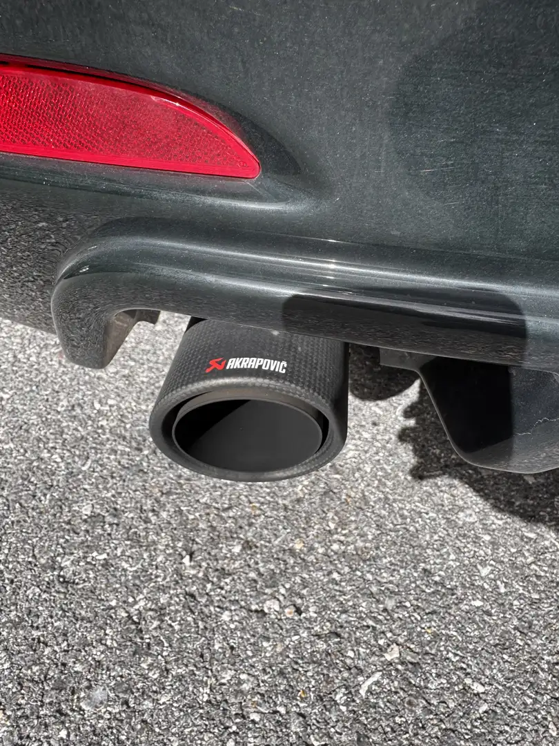 BMW 140 Grau - 2