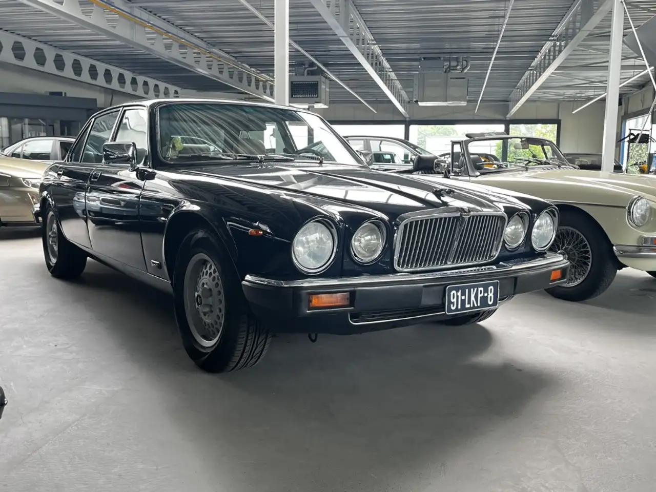 Jaguar XJ 5.3 V12 HE Sovereign, foto 7