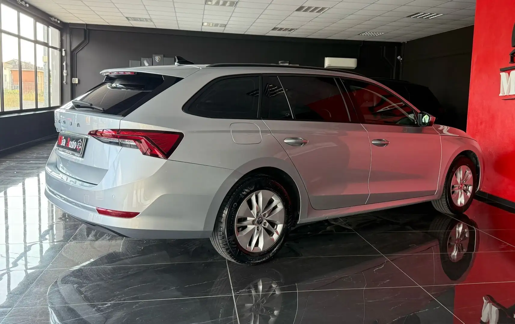 Skoda Octavia Octavia 2.0 TDI EVO SCR 150 CV DSG Wagon Executive Argento - 2