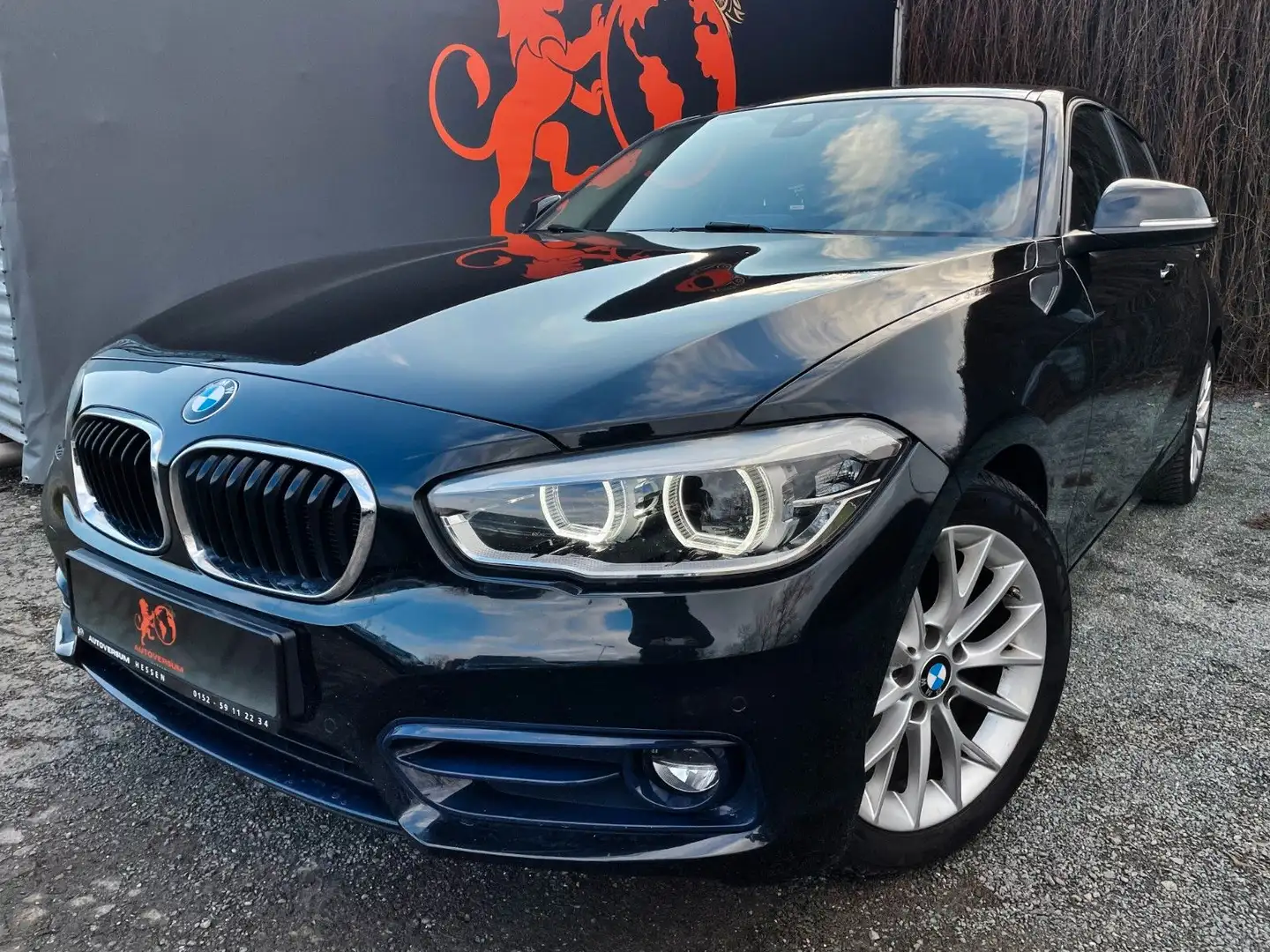 BMW 118 i #TÜV#LED#KLIMA#NAVI#SPORT#TEMPO#SHZ#LEDER Schwarz - 2